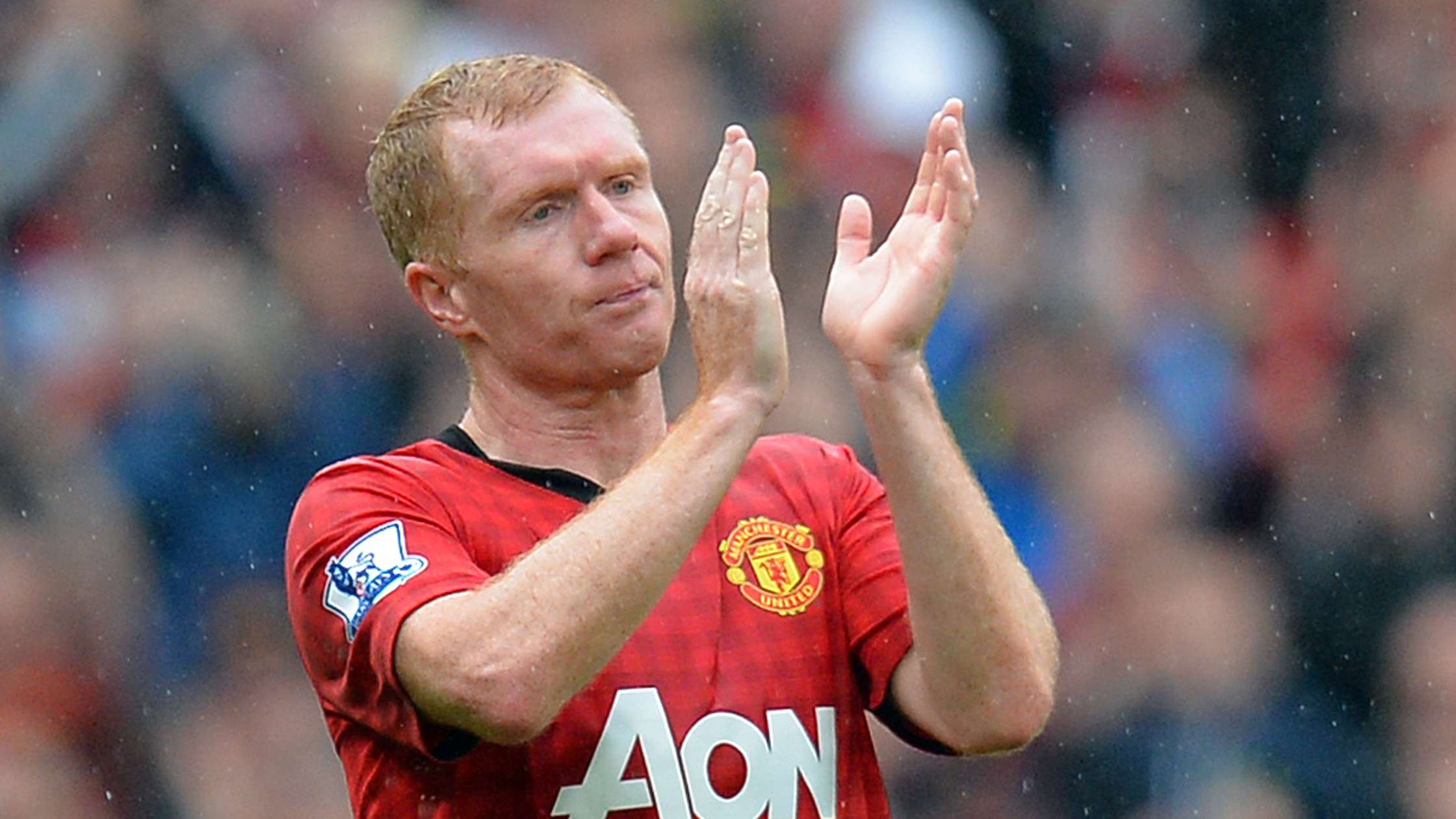 Scholes names worst Man Utd signing who 'couldn't kick a ball'  