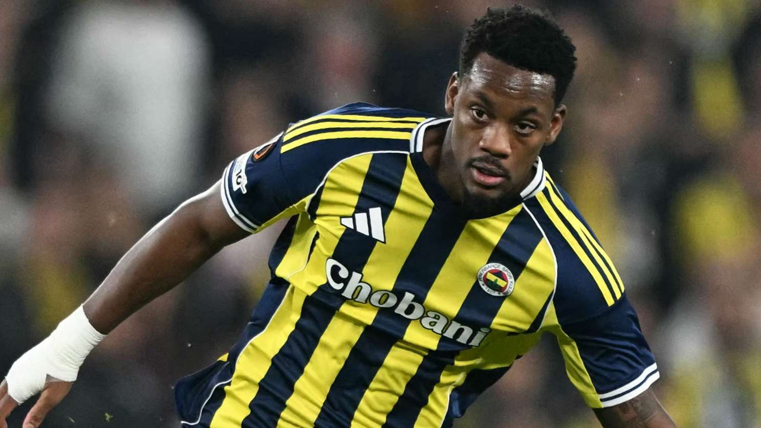 Galatasaray file criminal complaint over Duran’s derby celebration  