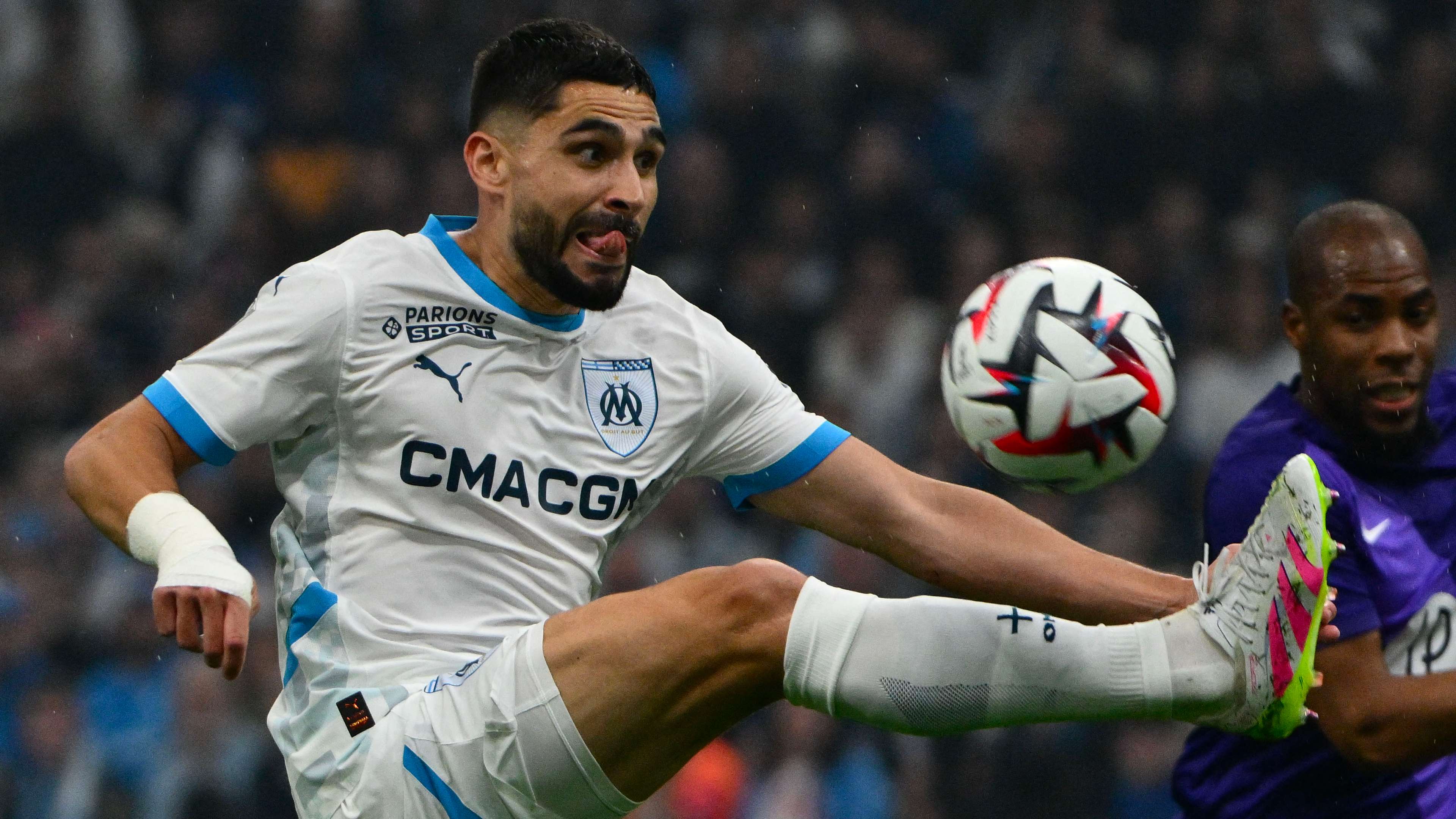 Maupay HEADLOCKS new Sevilla colleague over social media trolling  