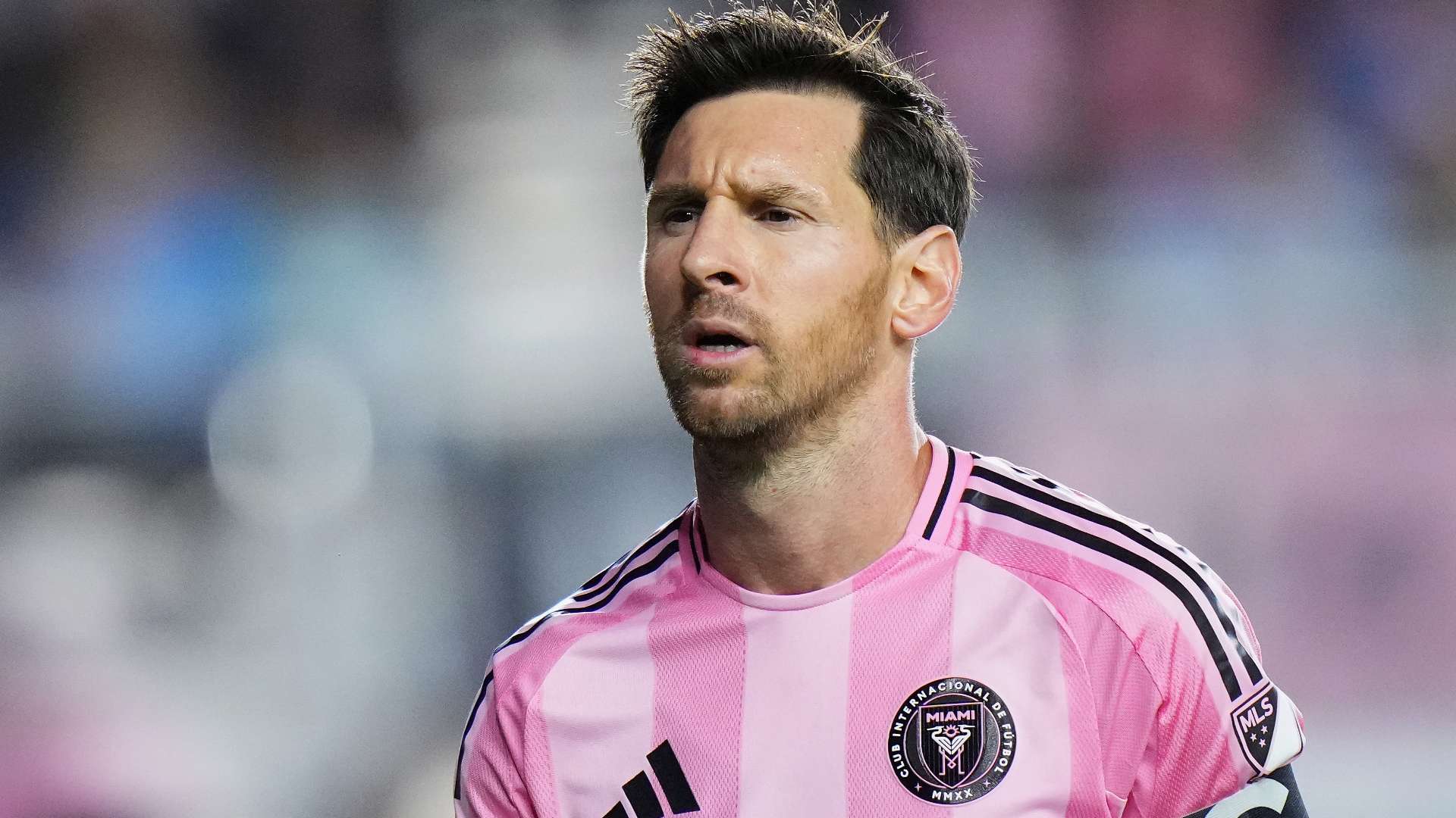 📽️ | Cheer up Leo! Messi's awkward reaction to son's goal  