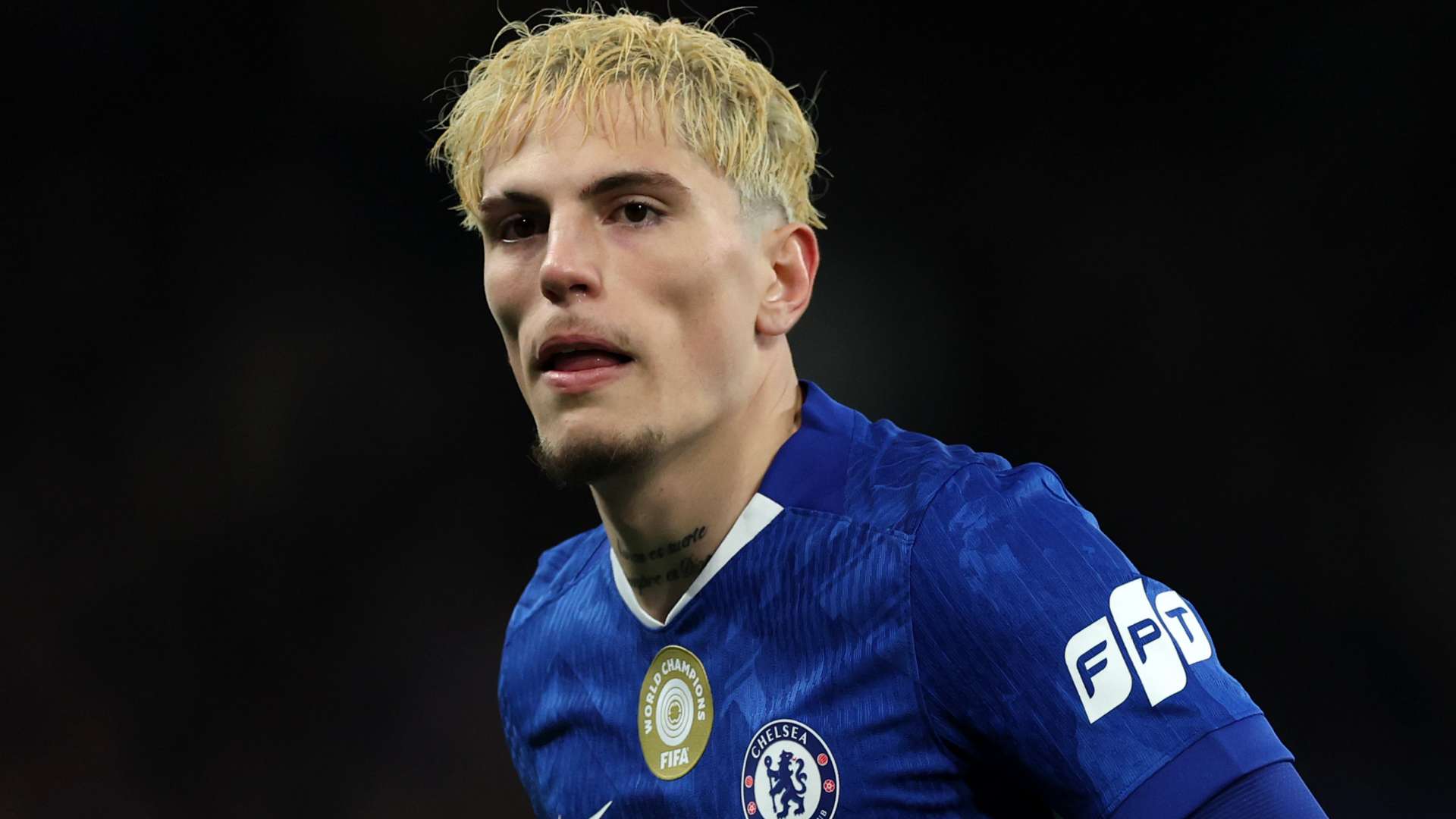 Neville makes 'shot to pieces' claim about Garnacho at Chelsea  