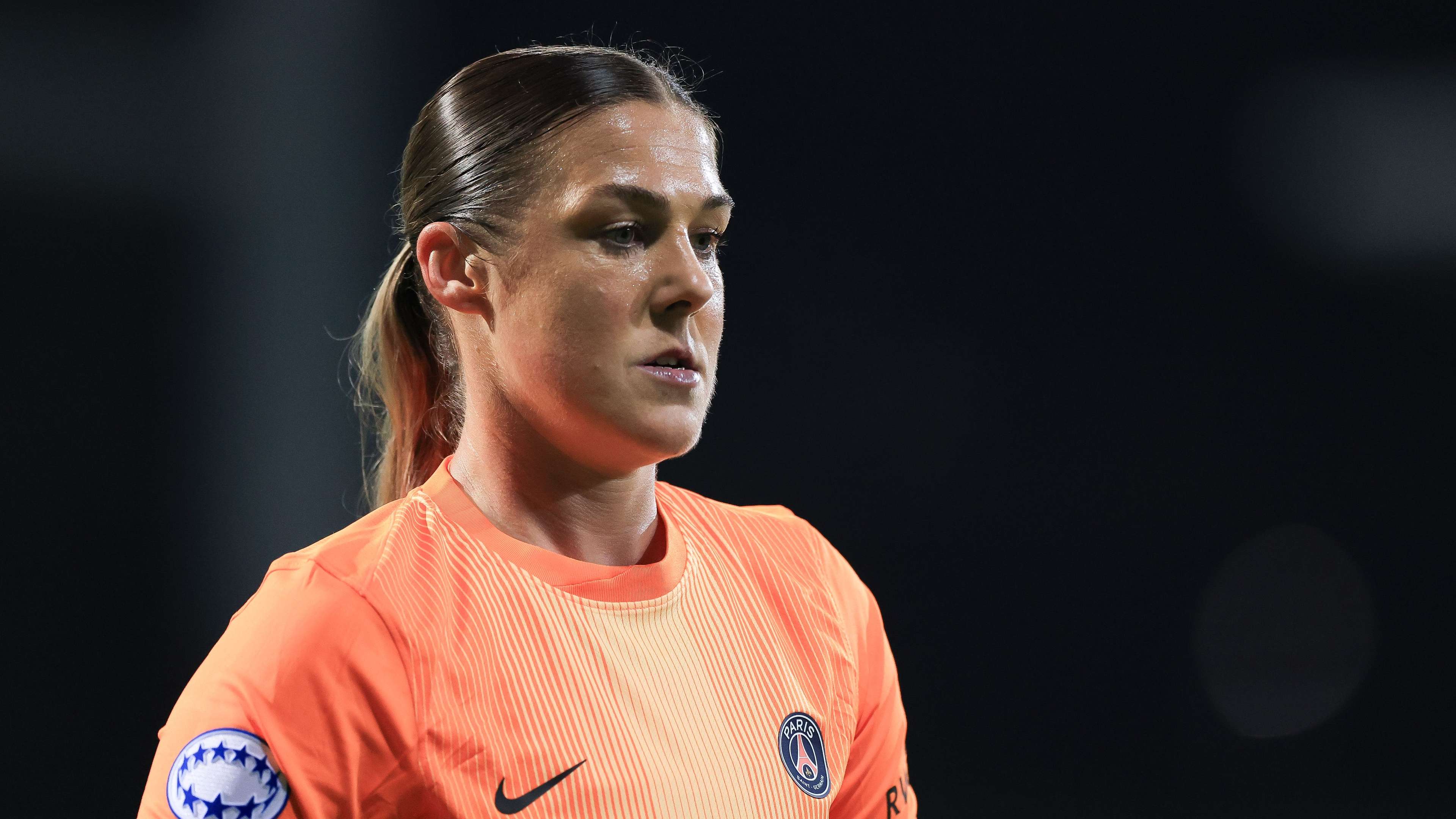 Ex-Lionesses star Earps apologies for 'hurt' caused by autobiography  