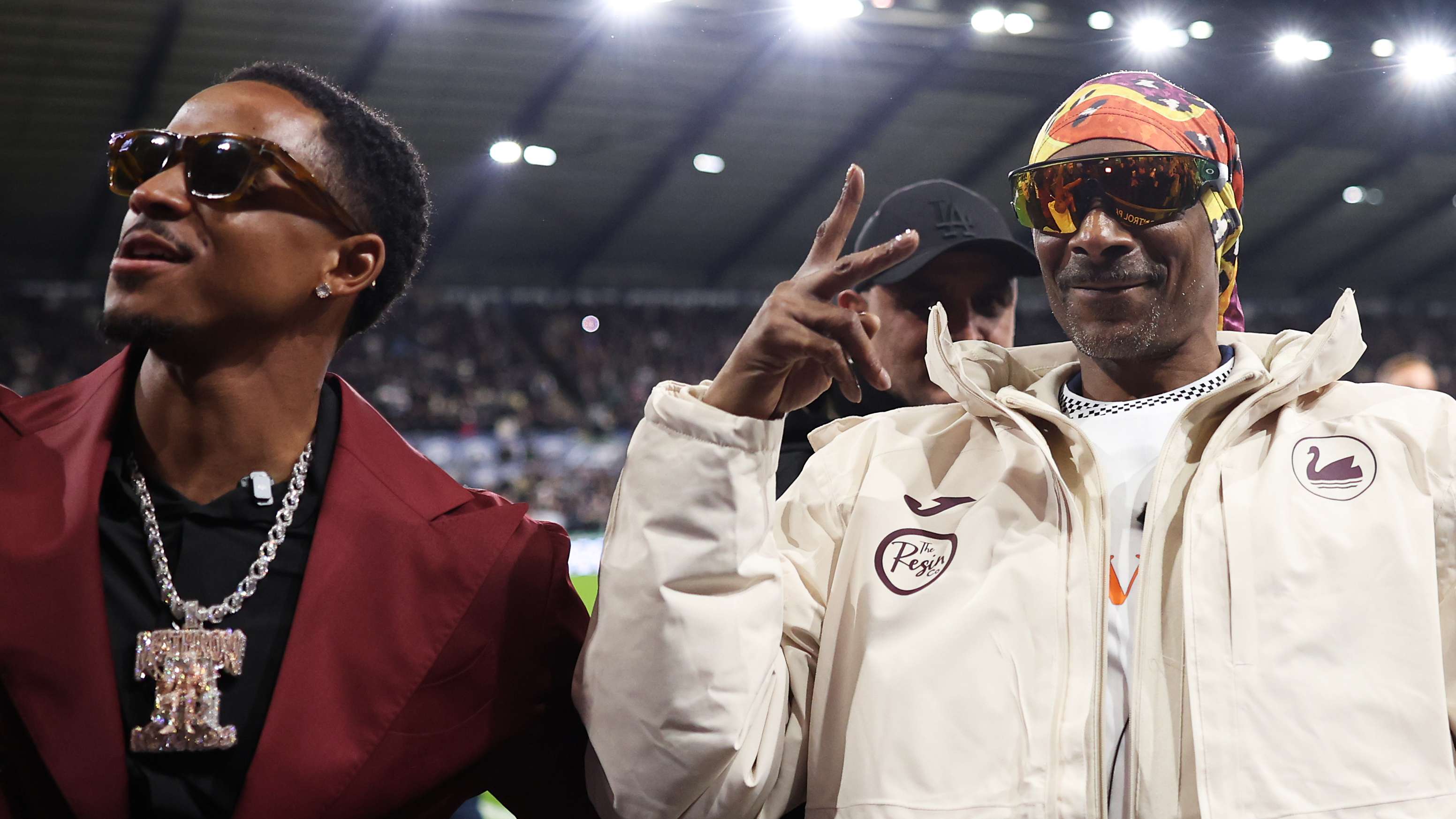 Snoop visit leaves Swansea tunnel 'smelling of weed'  