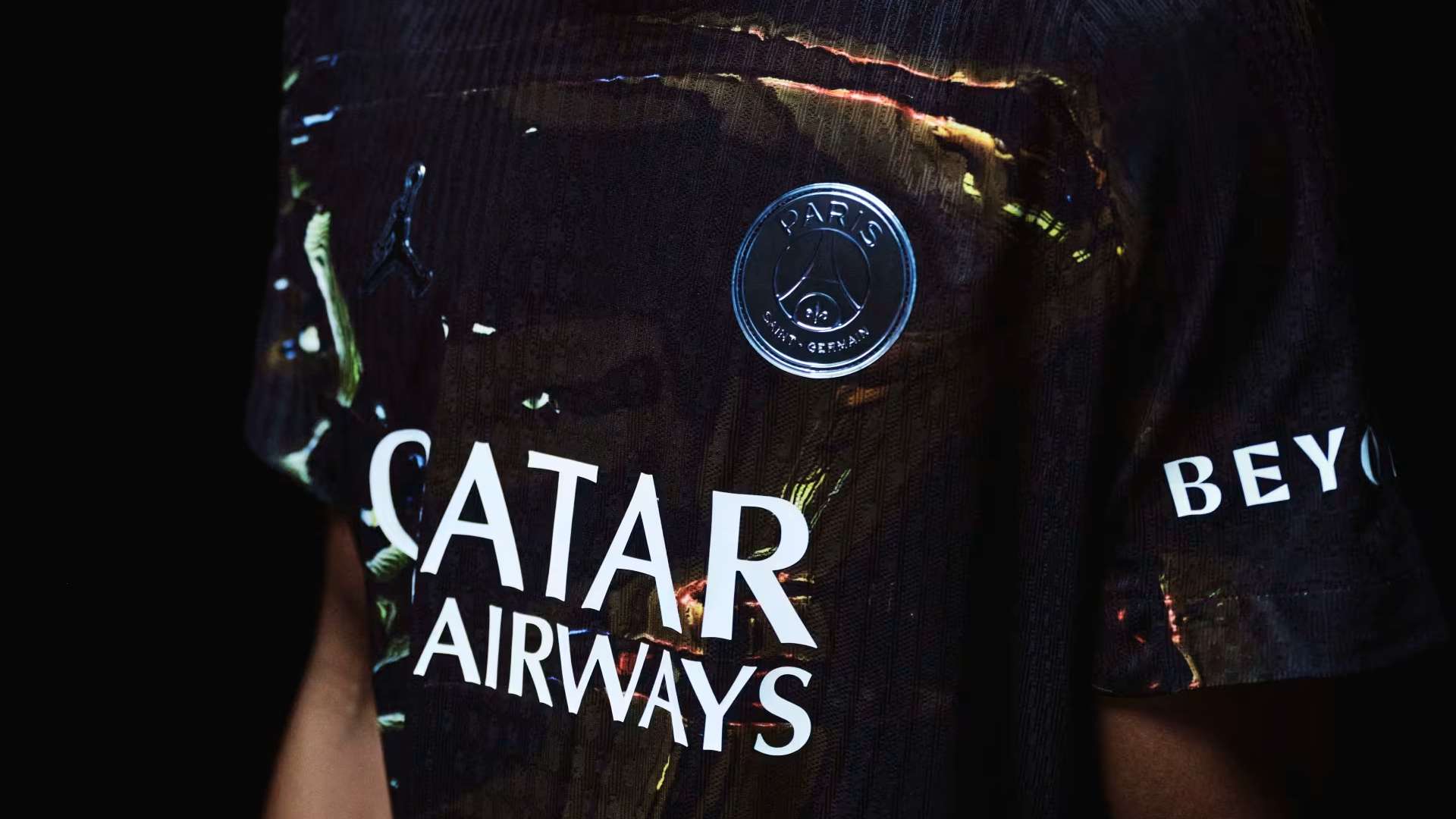 PSG drop classy new fifth kit with insanely innovative design  