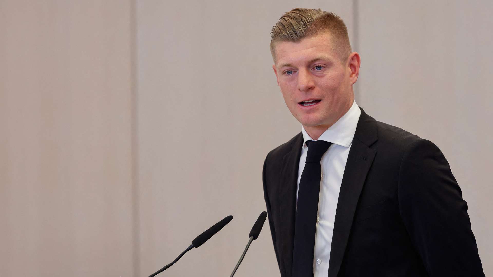 Kroos raves about Real star: "It's incredible how well he's playing at the moment"  