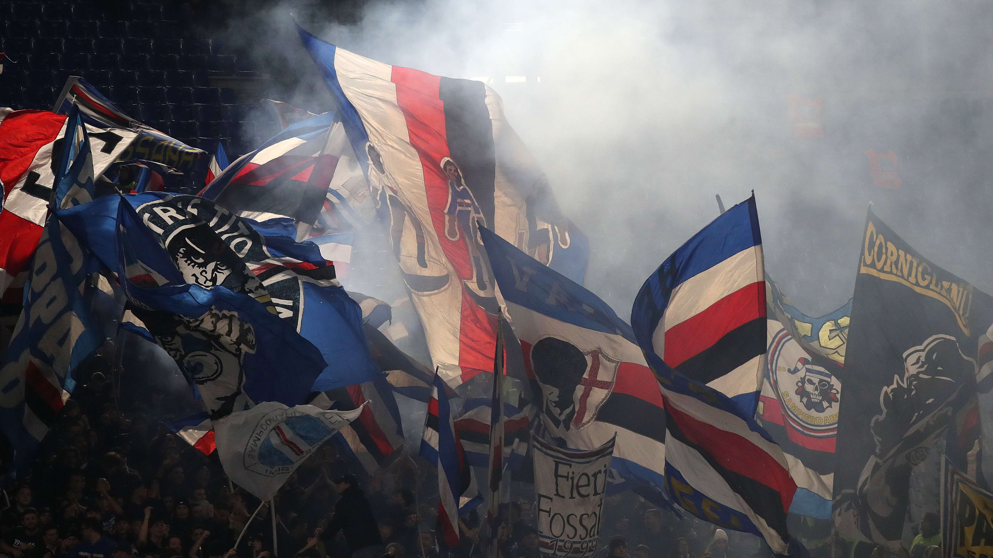 "Either you save yourselves or we'll kill you": the furious protest by Sampdoria fans  