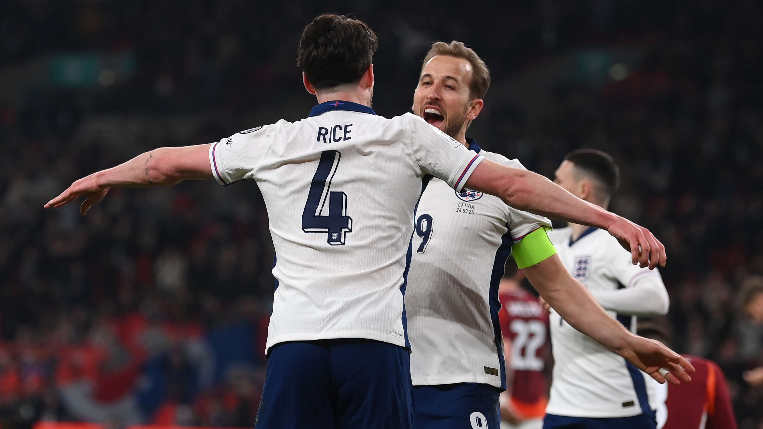 Saka, Kane & Rice arrive to boost England squad  