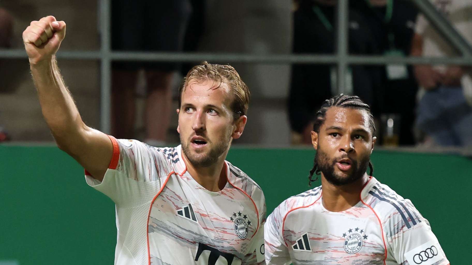Gnabry and Kane talk up Bayern treble chances  