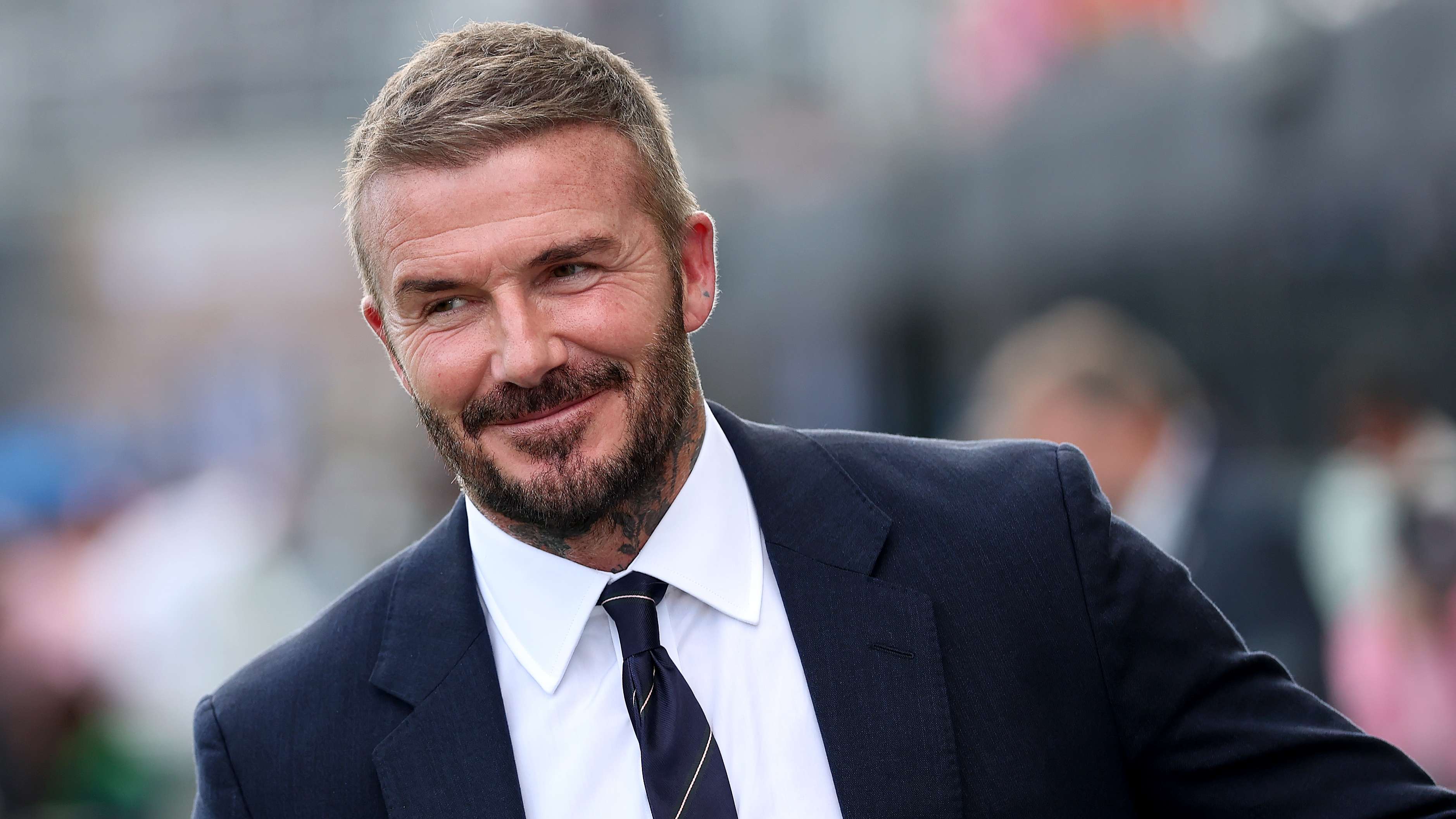 Rob Mac bizarrely reveals Beckham call during Wrexham loss  