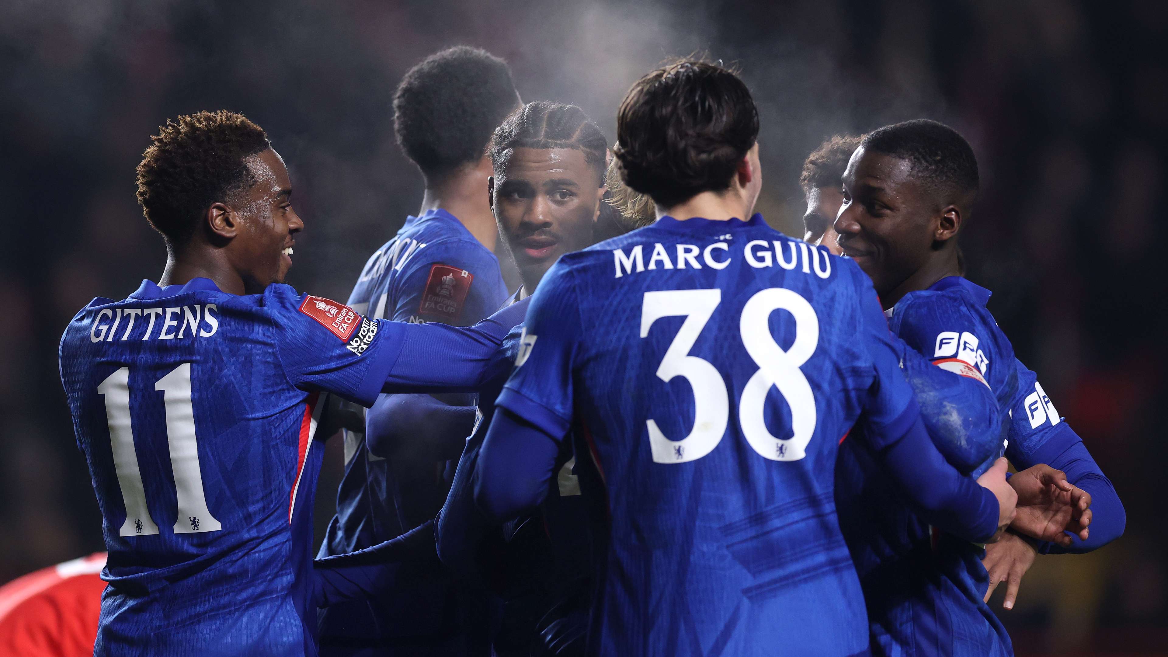 Rosenior hails 'scary' Chelsea starlet  