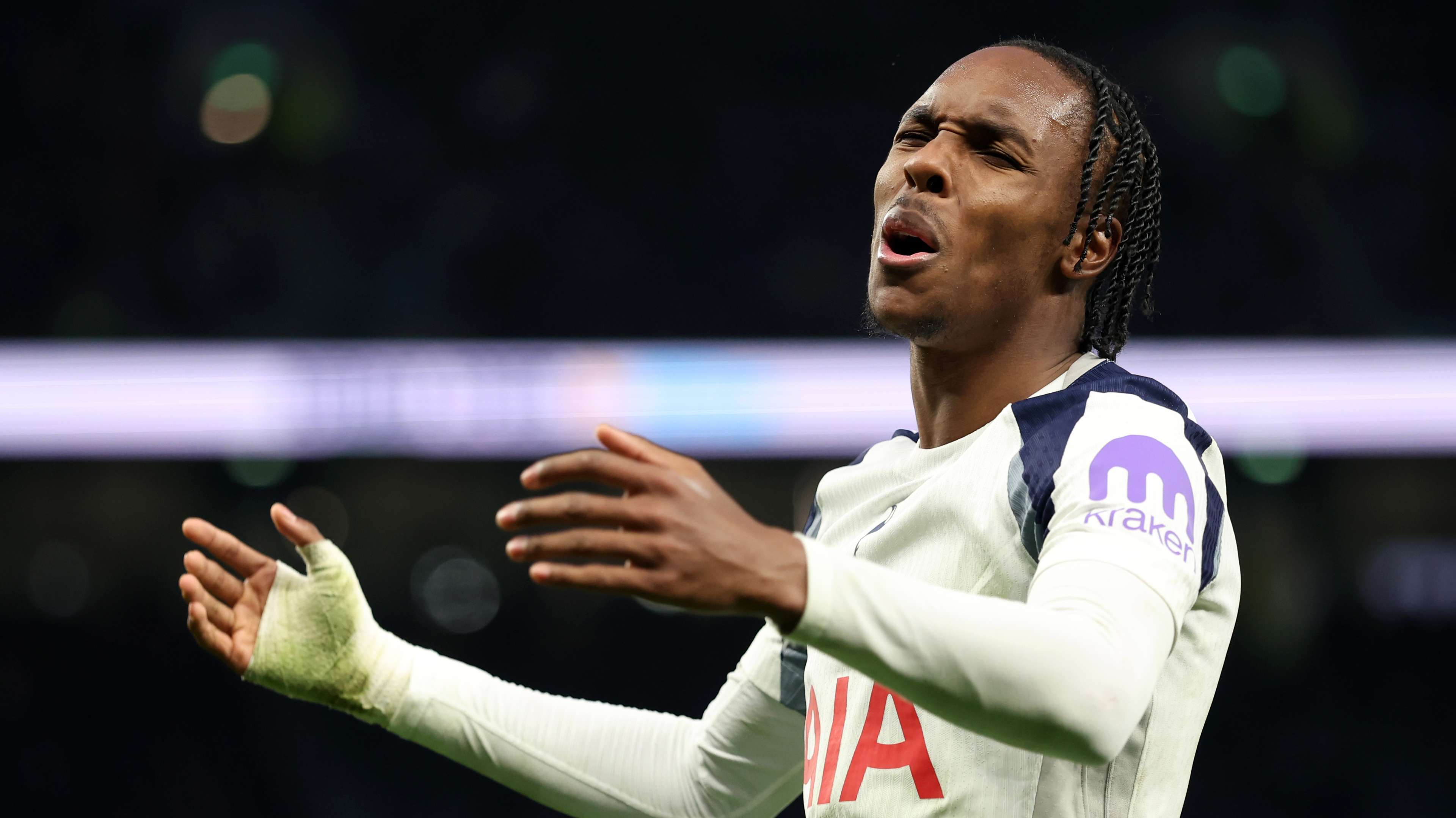 "It's boring": Former Bayern star has had enough of the Premier League  