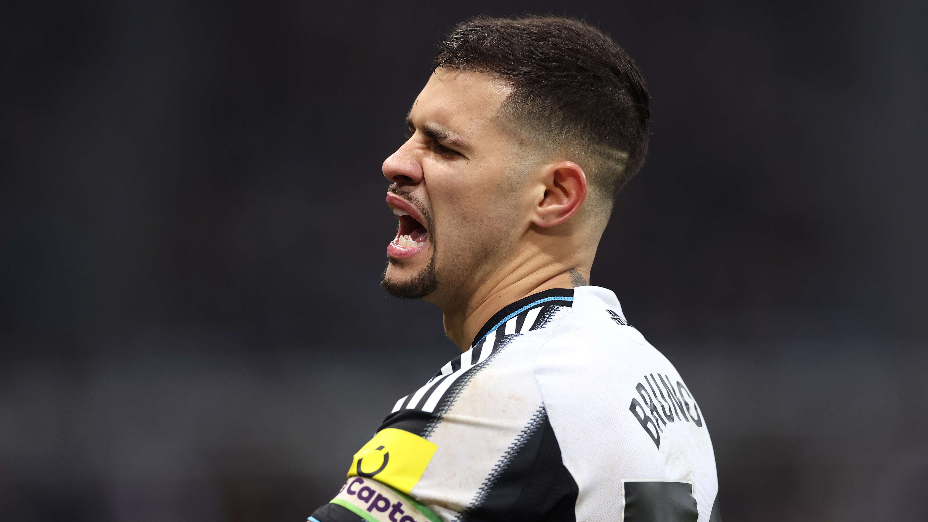 Guimaraes forced to isolate after being diagnosed with illness  