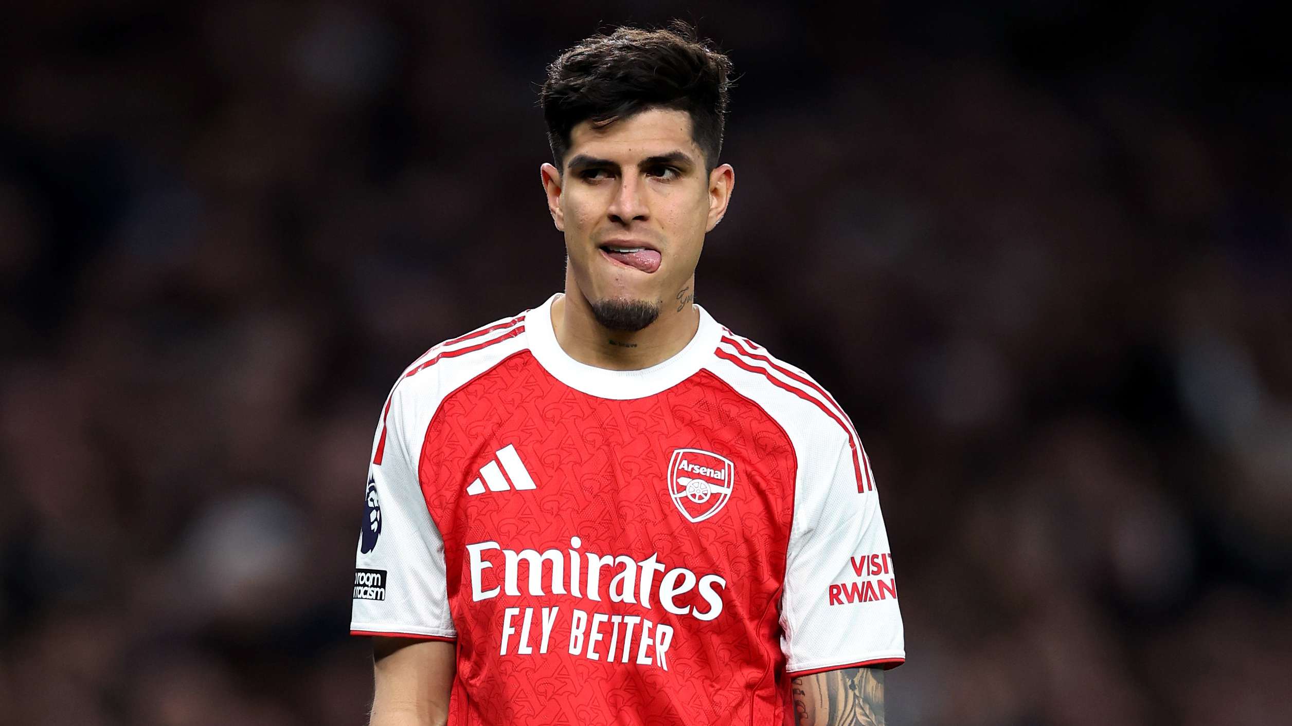 'It's not illegal!' - Hincapie defends Arsenal's 'boring' style  