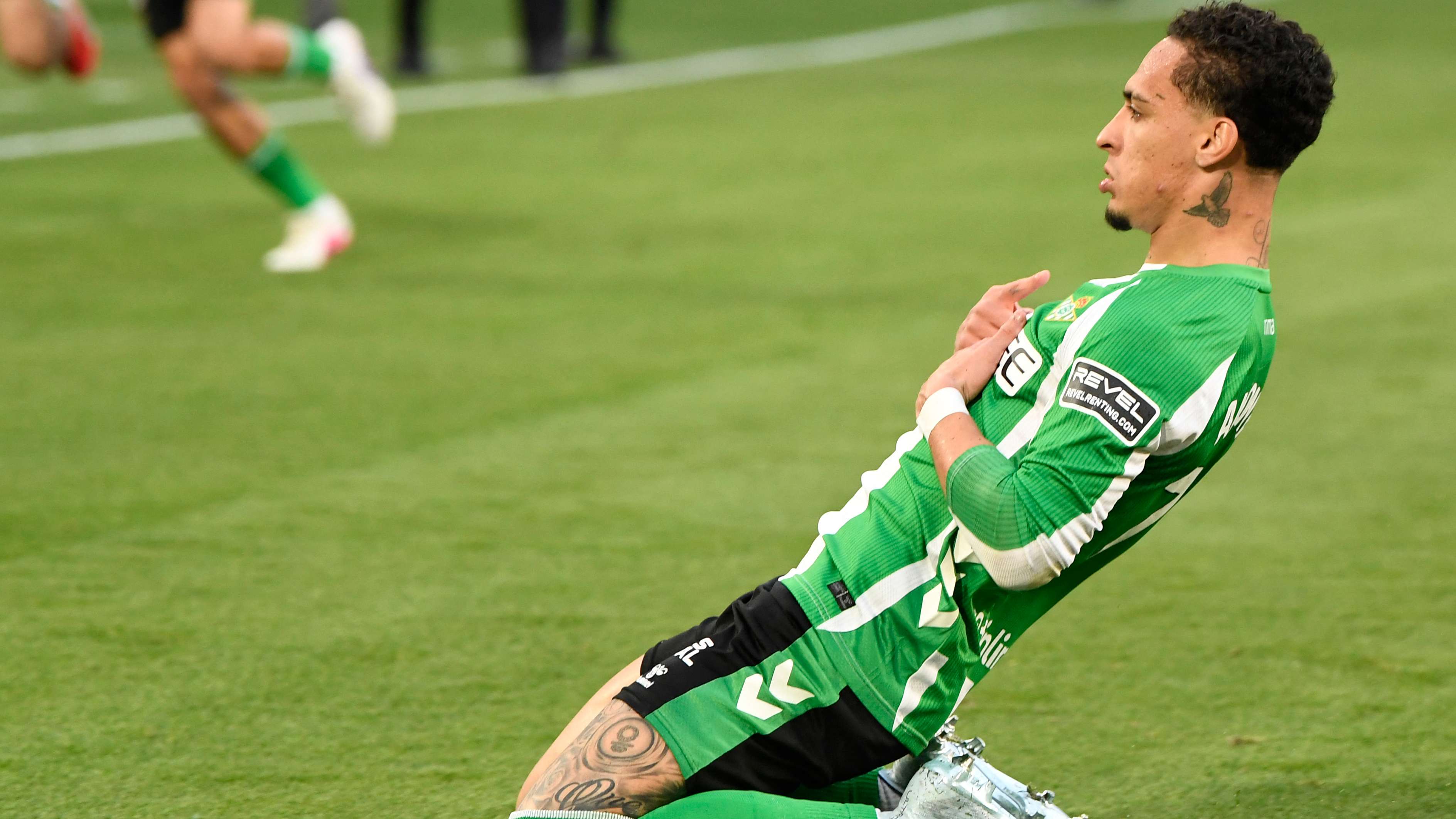 🎥 Antony scores superb overhead kick in Betis-Sevilla derby  