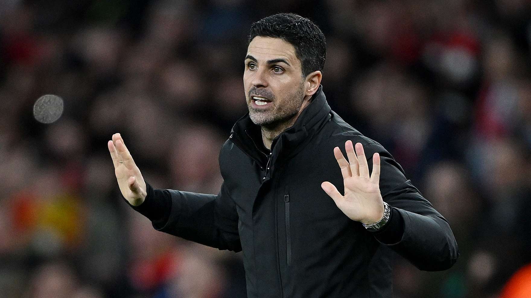 Arsenal and Man City told they 'don't deserve' PL title  