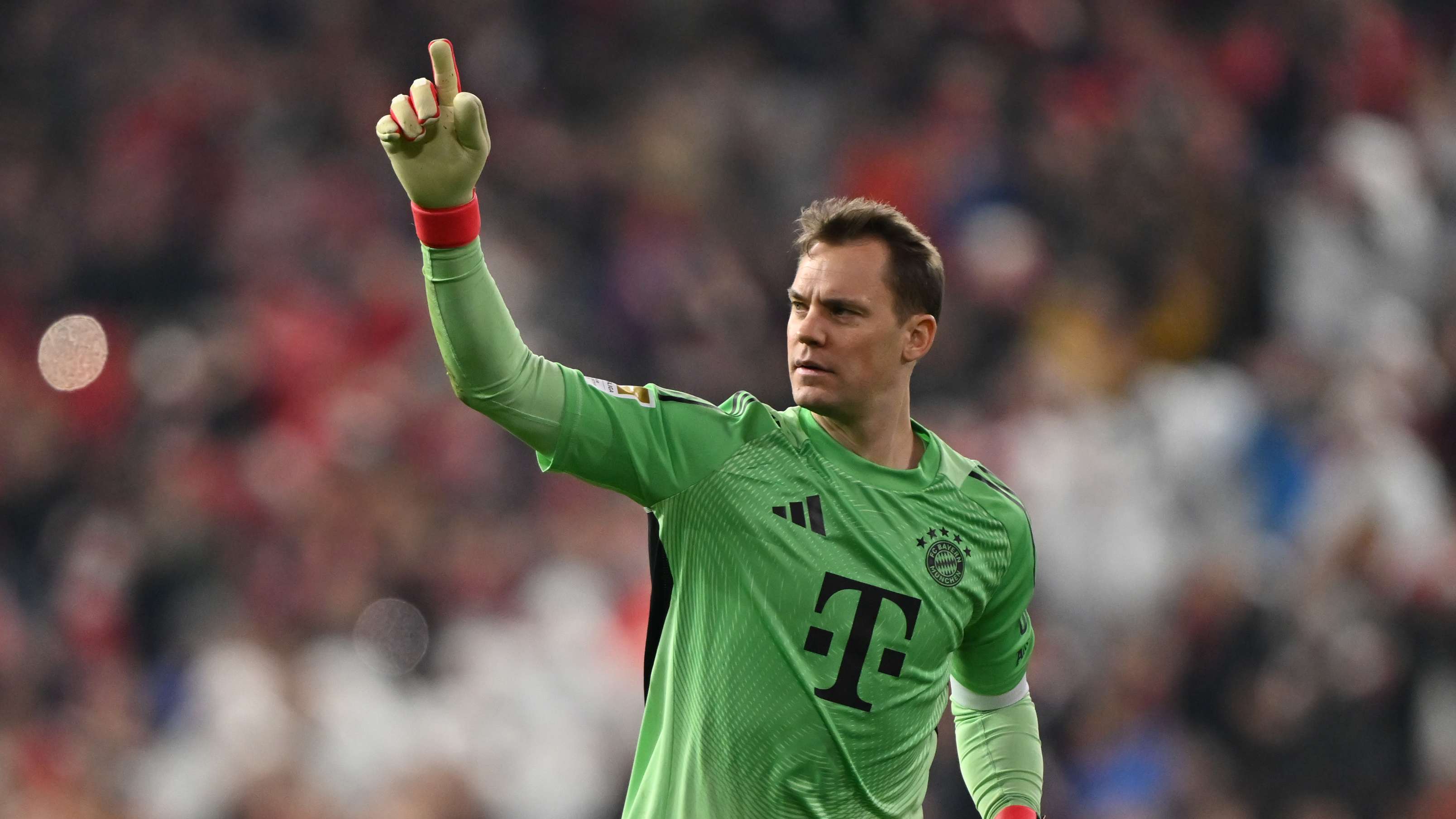 Bayern issue update on Neuer's contract situation  