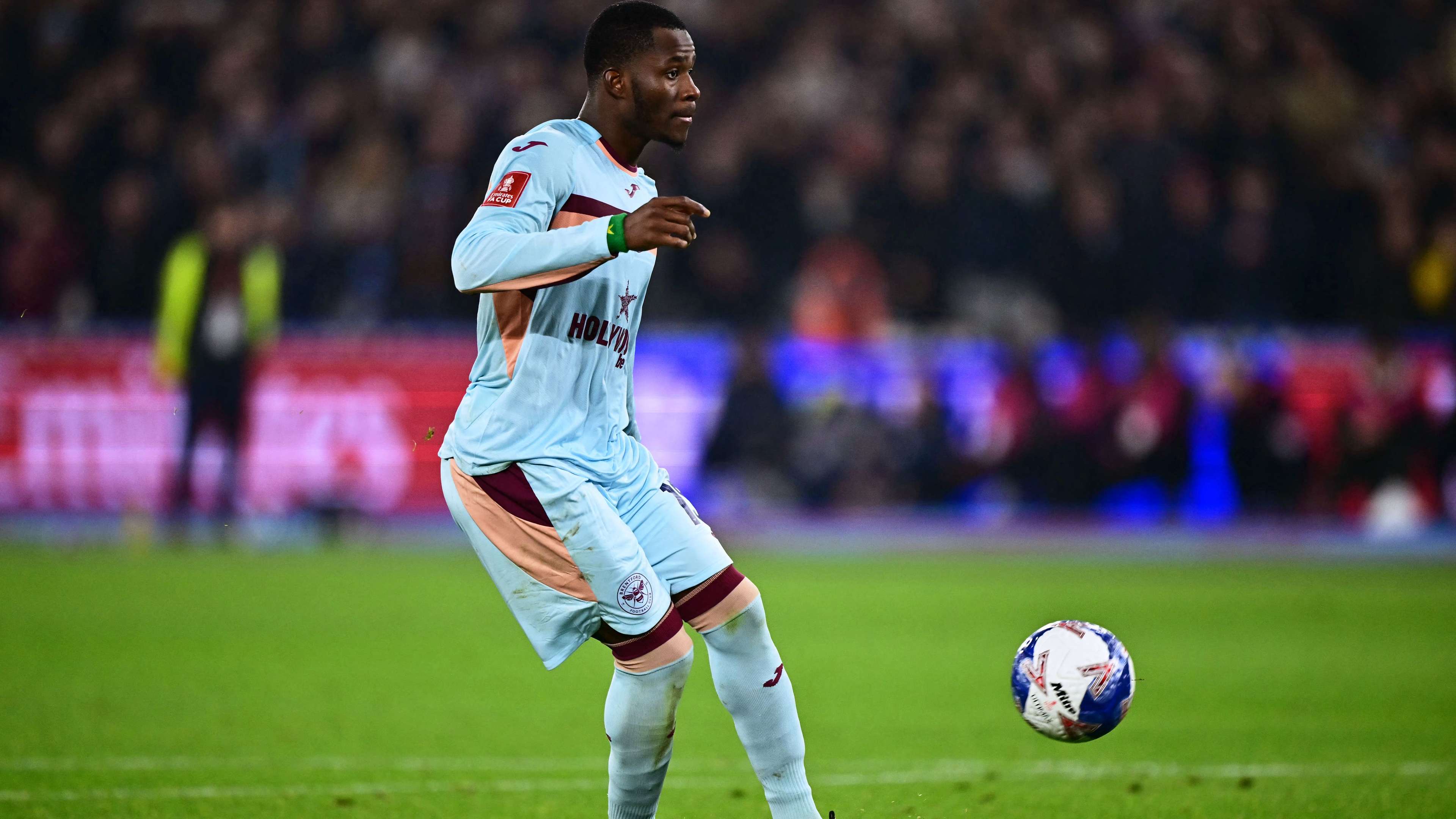 📽️ | Ouattara's Panenka penalty fail helps West Ham progress in FA Cup  