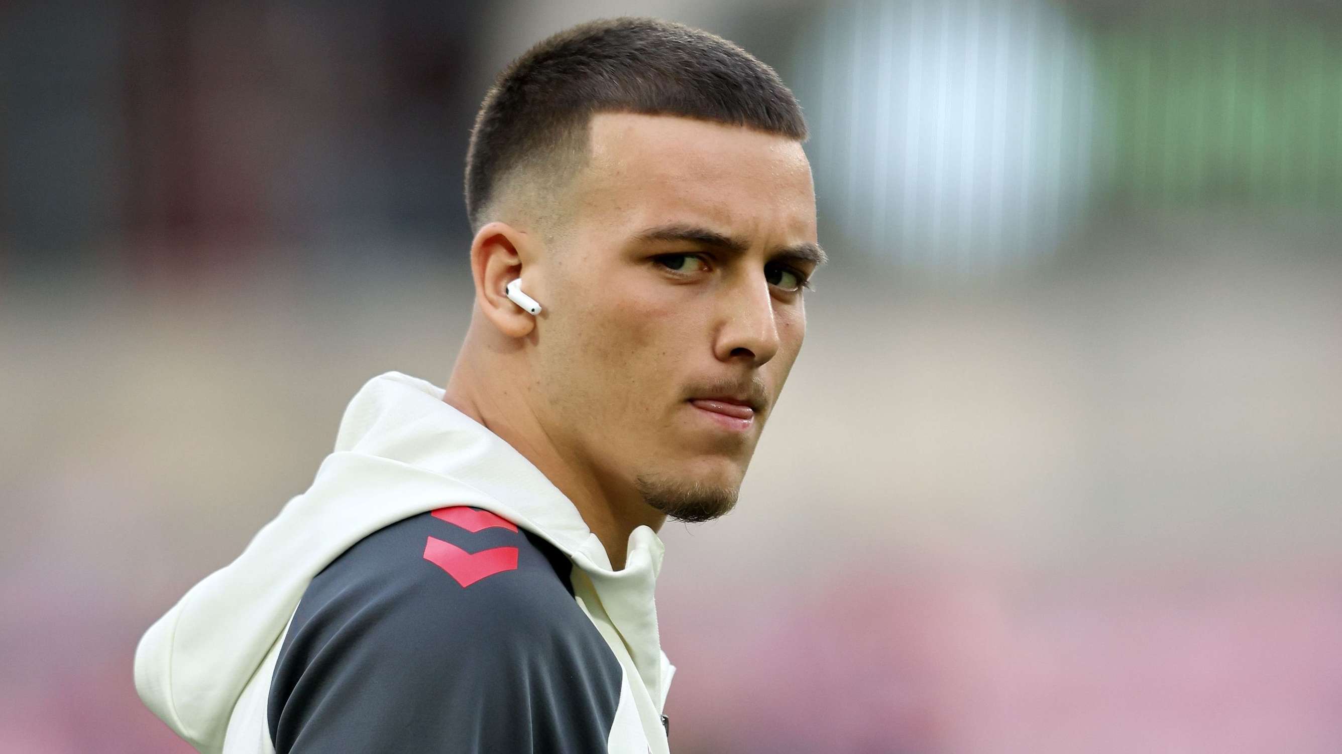 "Perverse": Cologne manager Kwasniok furious over El Mala  