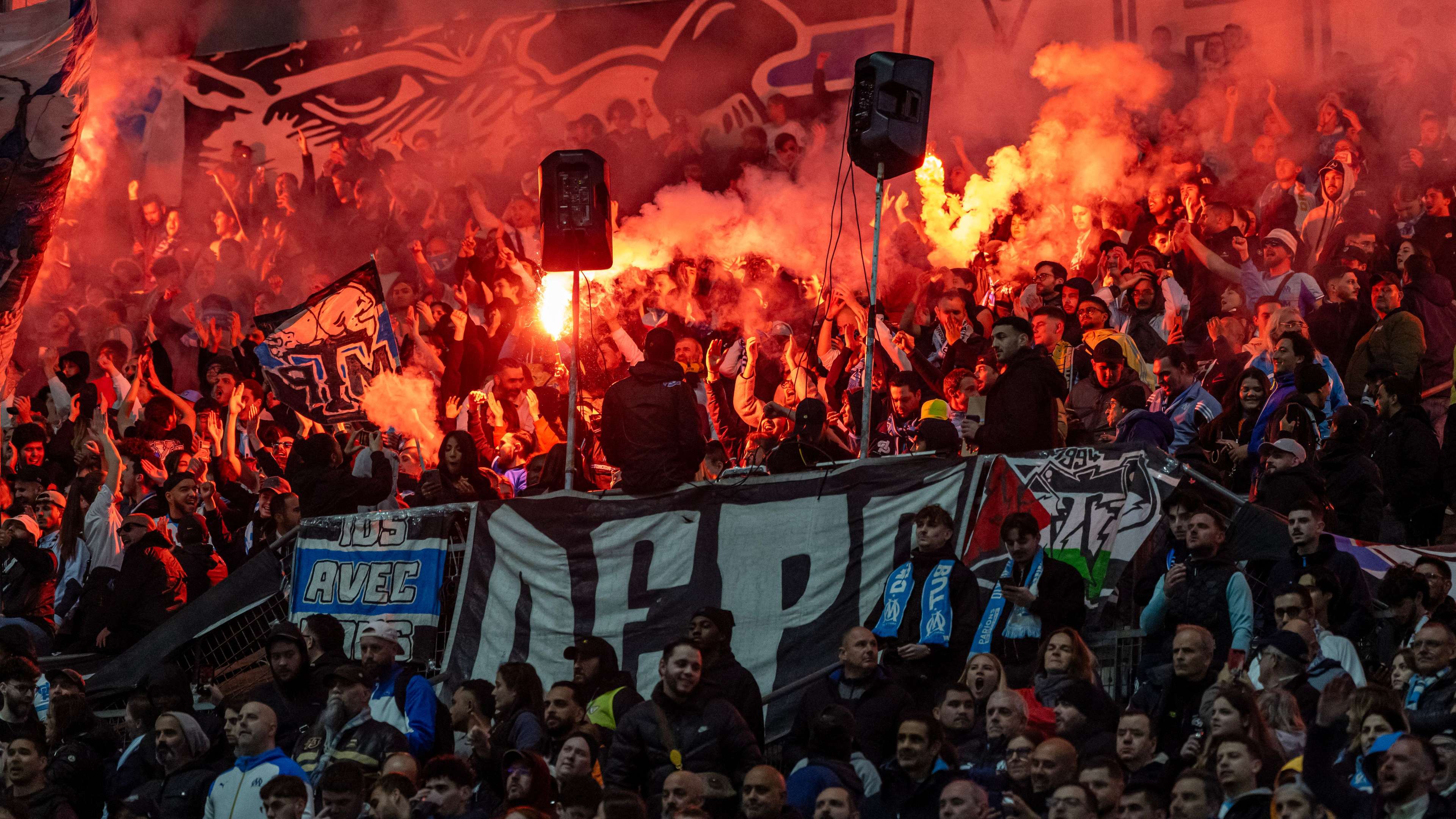 📽️ | Angry Marseille fans stage silent protest amid 'humiliations'  