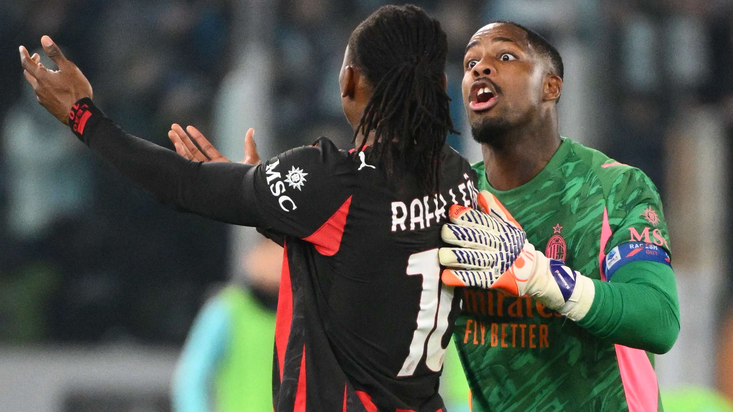📽️ | Sulking Leao throws massive tantrum & clashes with Allegri  