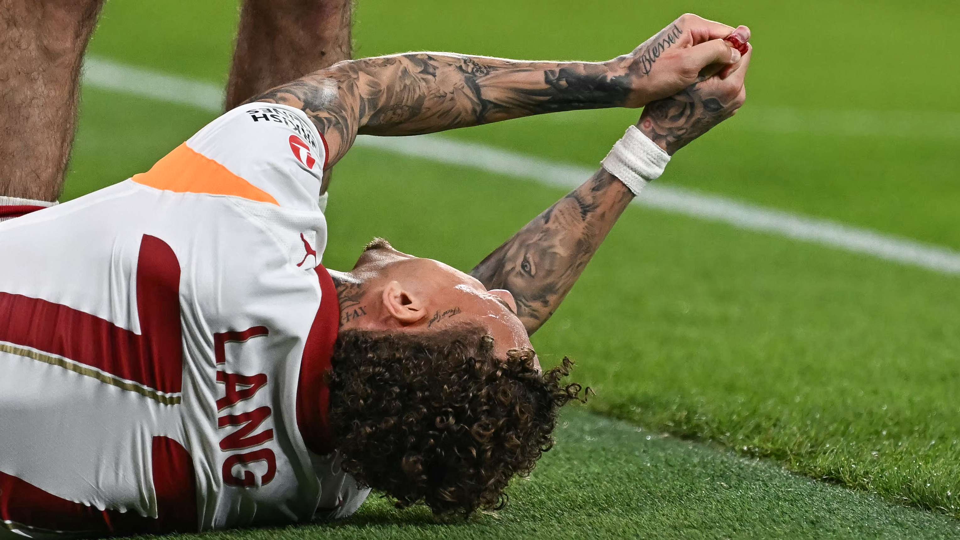 'That was no fun' - Lang still suffering from thumb injury vs Liverpool  