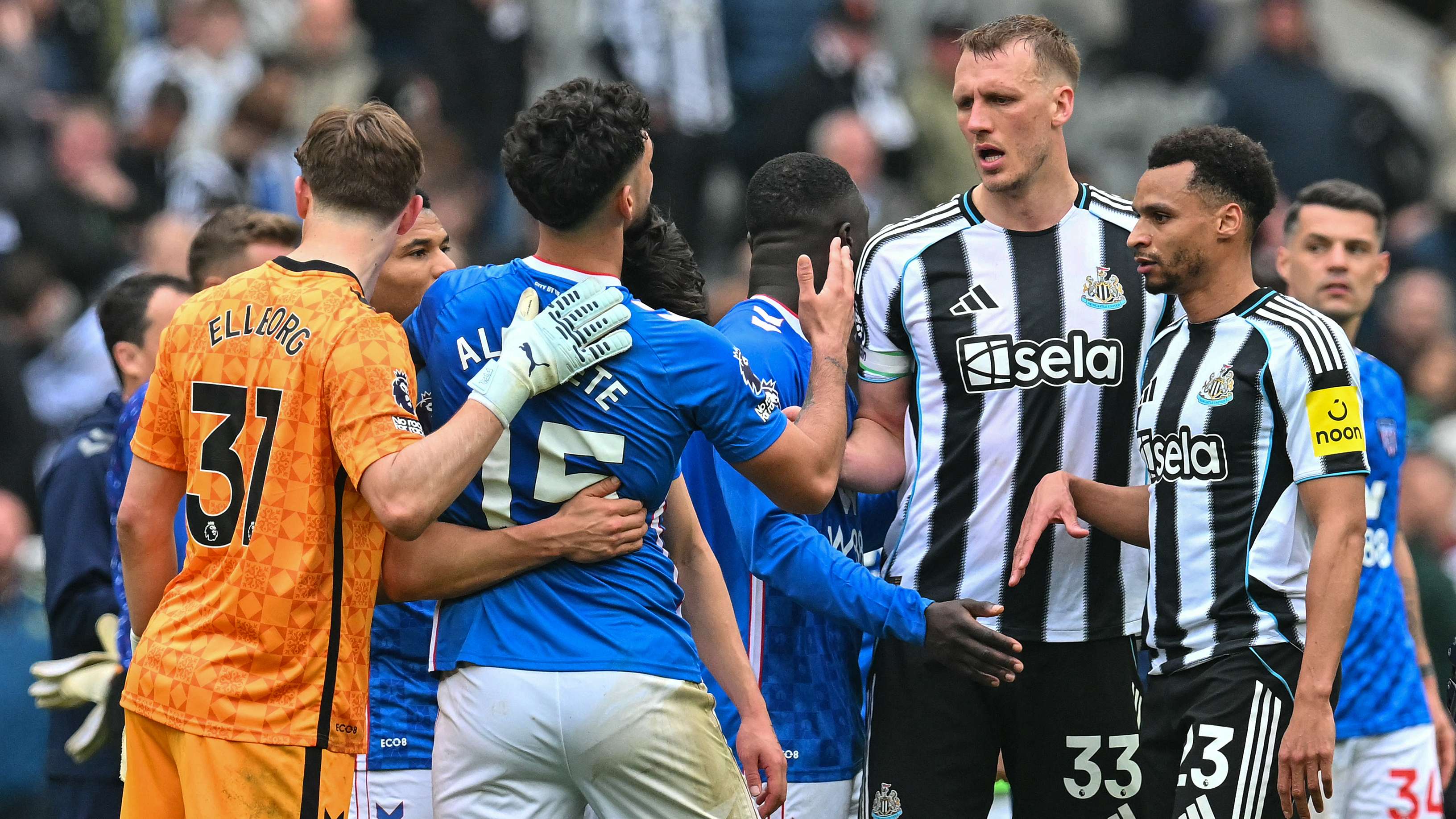 'Pathetic, weak, lazy' - Shearer slams Newcastle after derby loss  