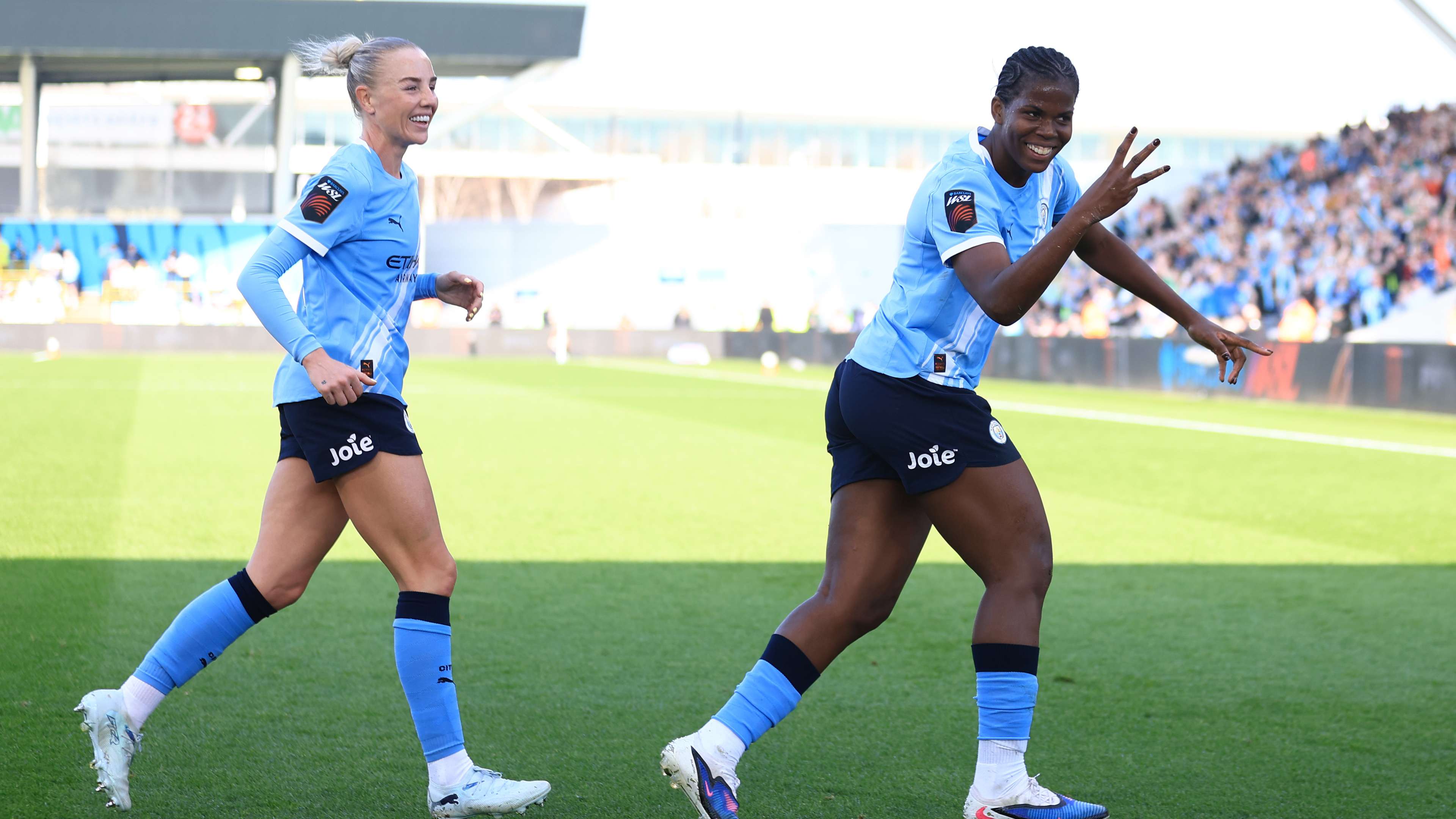 Shaw labelled 'best in the world' after hat-trick  