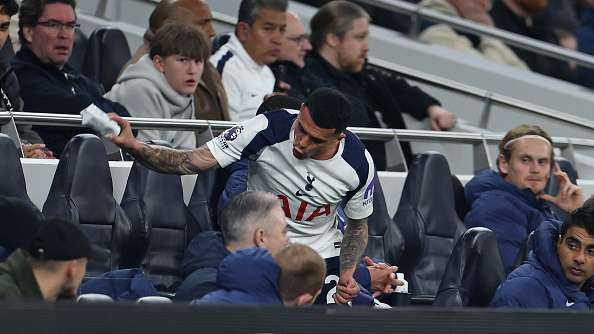 Porro smacks bench in furious outburst after Tudor substitution call!  