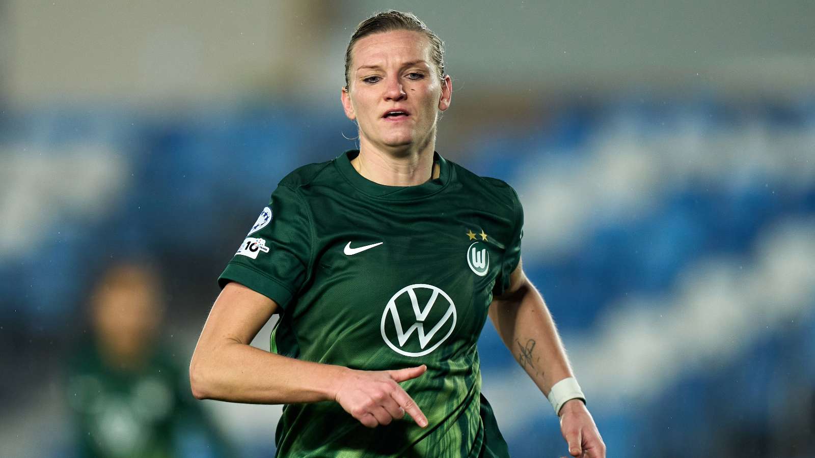 Victory over Lyon: The Wolfsburg women are working towards a perfect send-off for Popp  