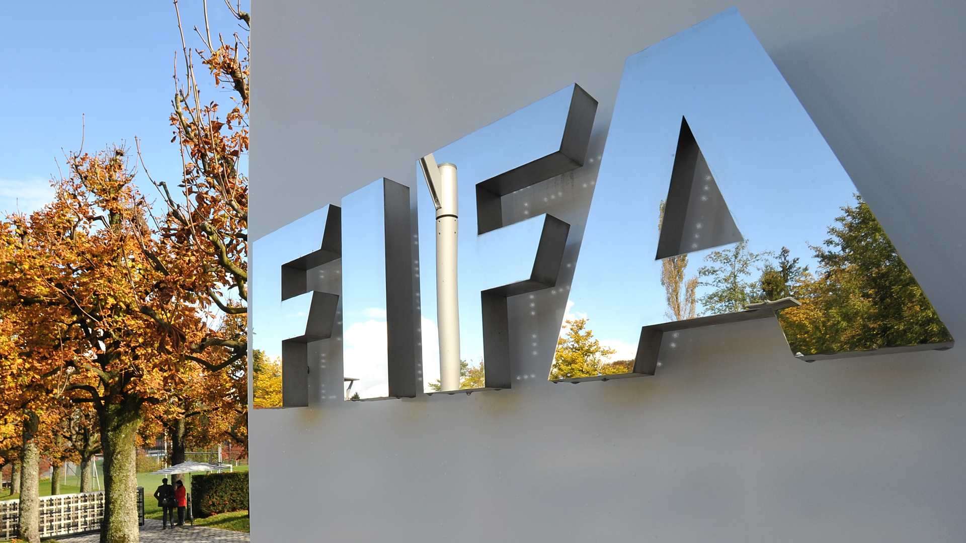 FIFA mandates female coach or assistant in women’s competitions  