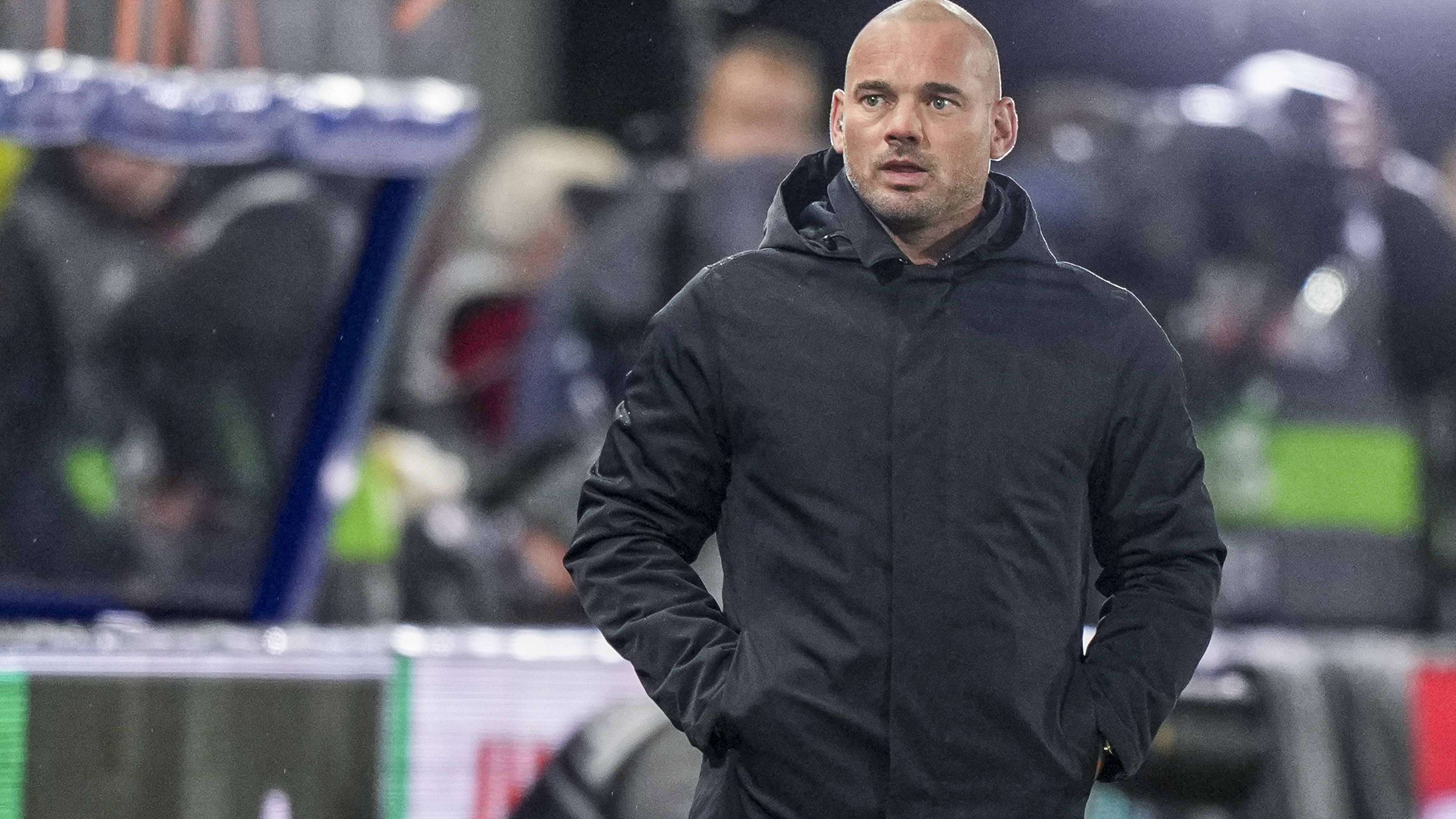 Ex-Madrid star's debut could see club hit with points deduction  