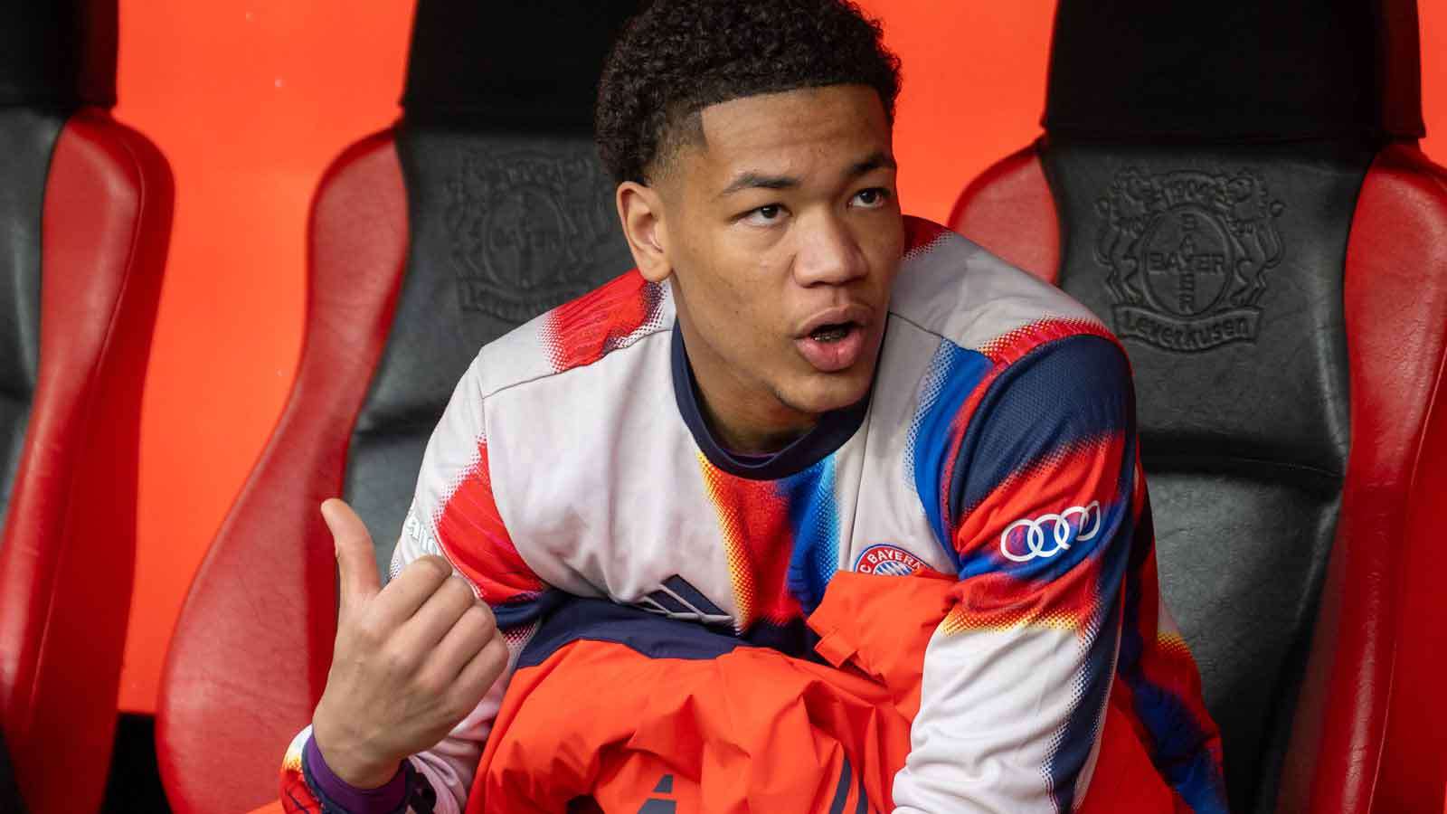 Neuer didn't even come close to that! A 16-year-old could make history for Bayern  
