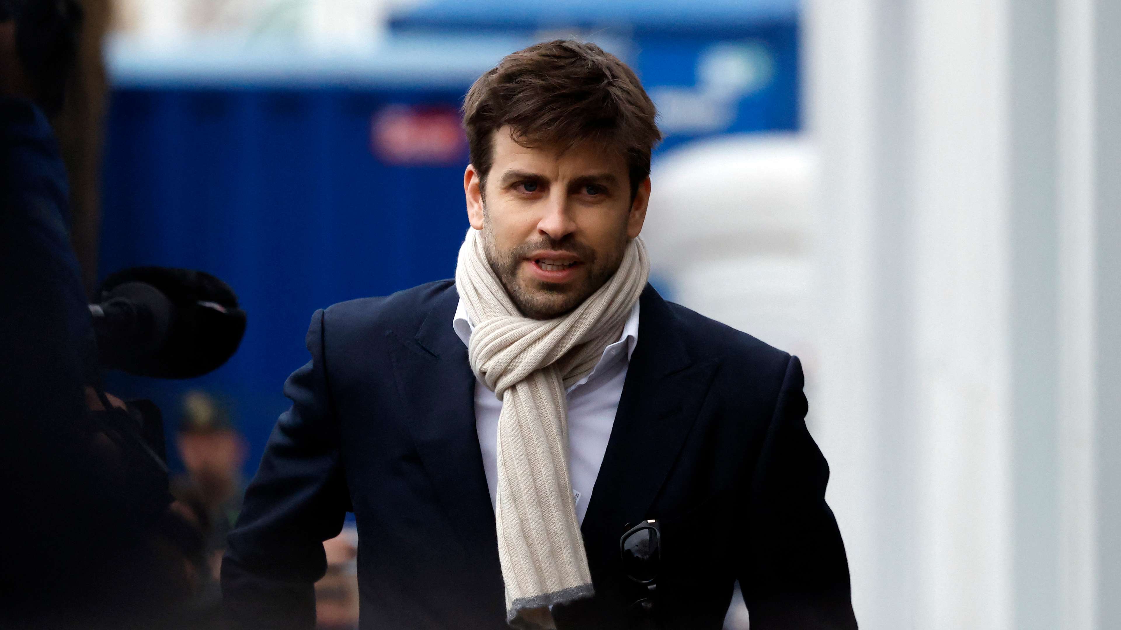 The Spanish Football Federation sanctions Piqué  