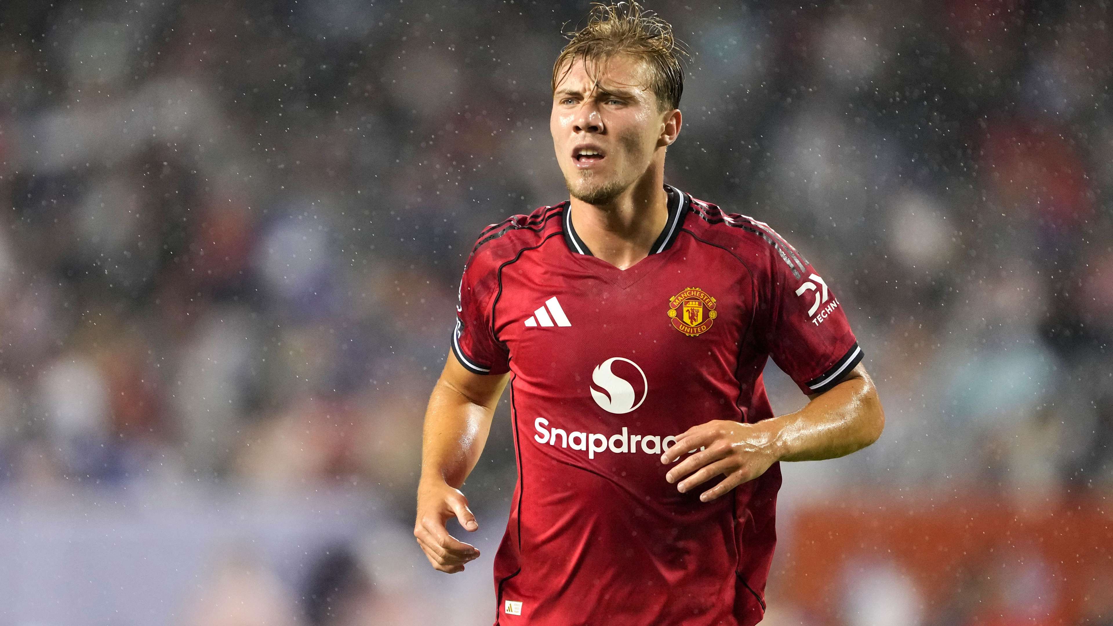 Owen urges Man Utd to give Hojlund 'fair crack of the whip' next season  
