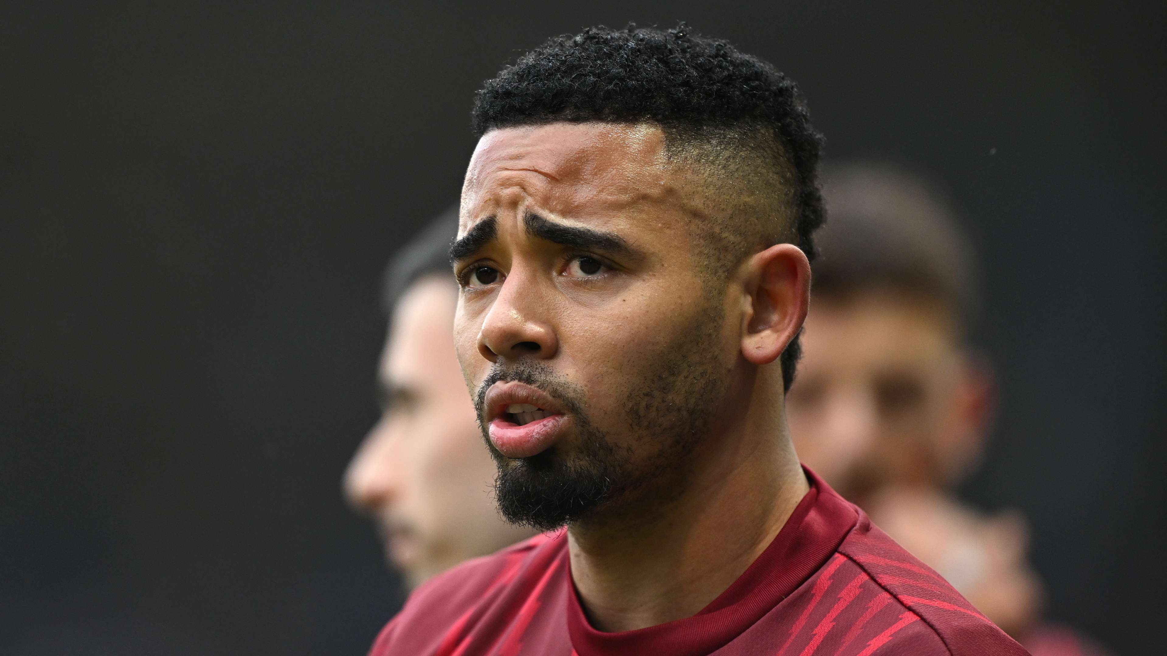 📽️ | Gabriel Jesus confronts fans after 'Judas' taunts  