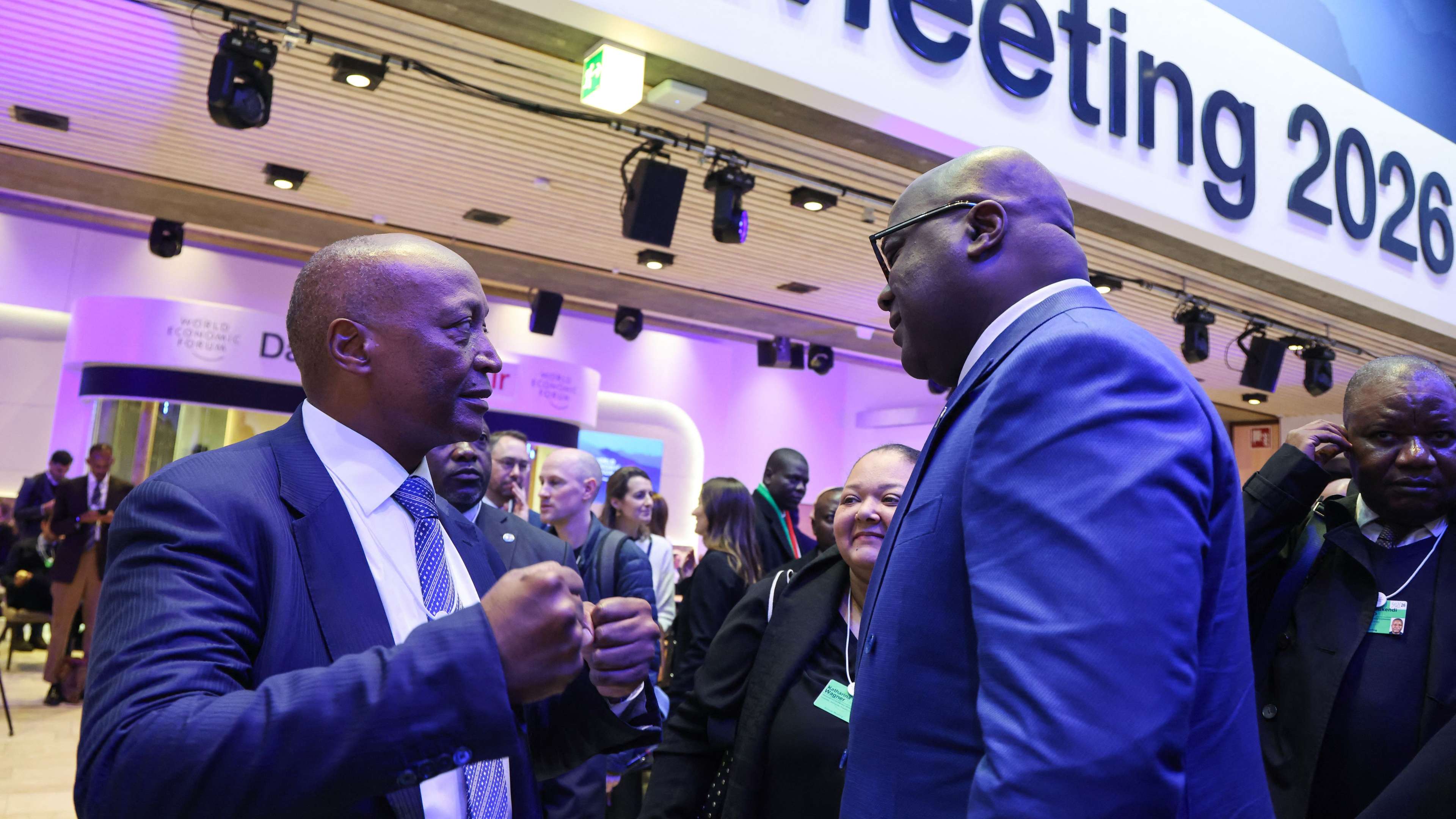Video: A tense visit.. Motsepe arrives in Senegal 22 days after the controversial decision  