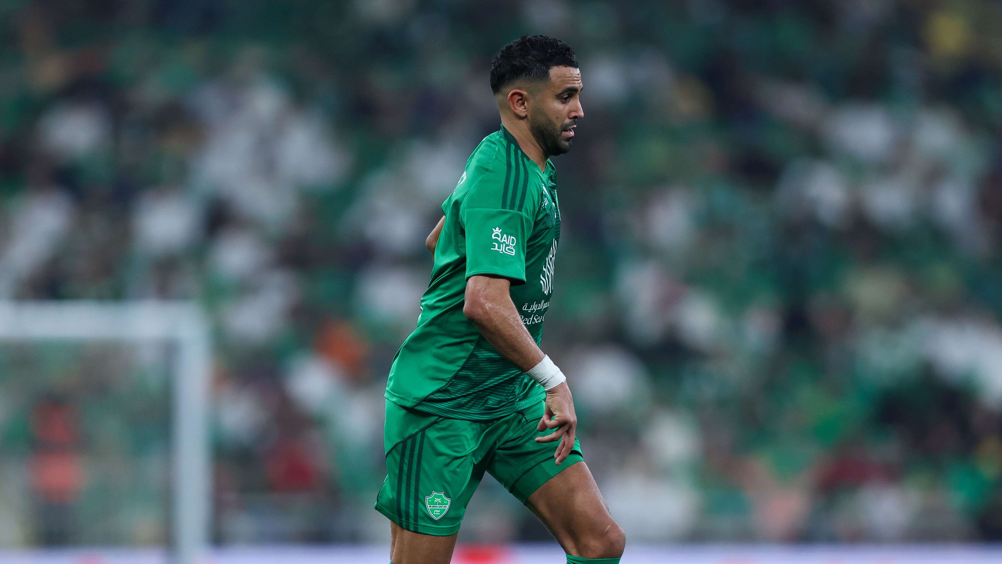 Following the shock defeat to Al-Hilal, Riyad Mahrez winks at Al-Ahly fans with a historic promise  