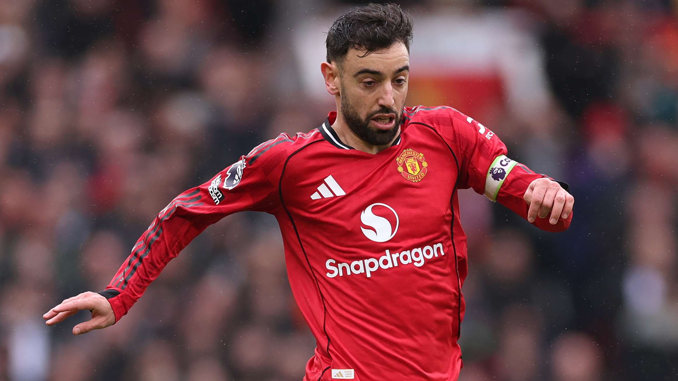 Fernandes lays out conditions for staying at Man Utd  