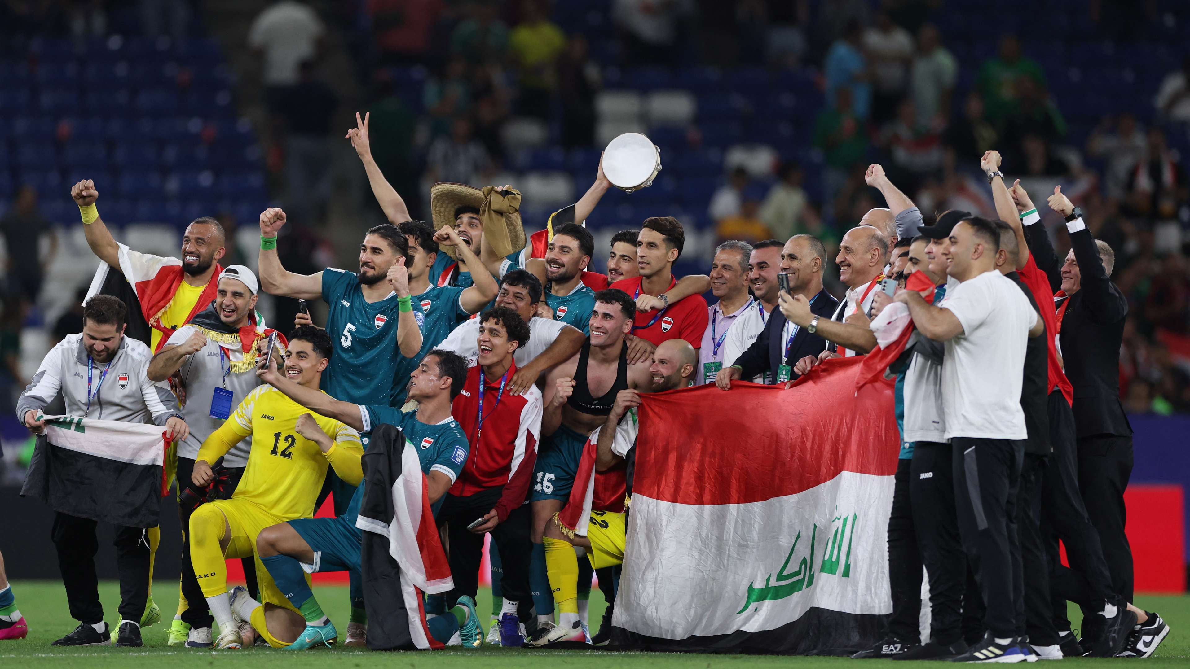 Iraq coach: We experienced an "emotional frenzy" in Mexico  