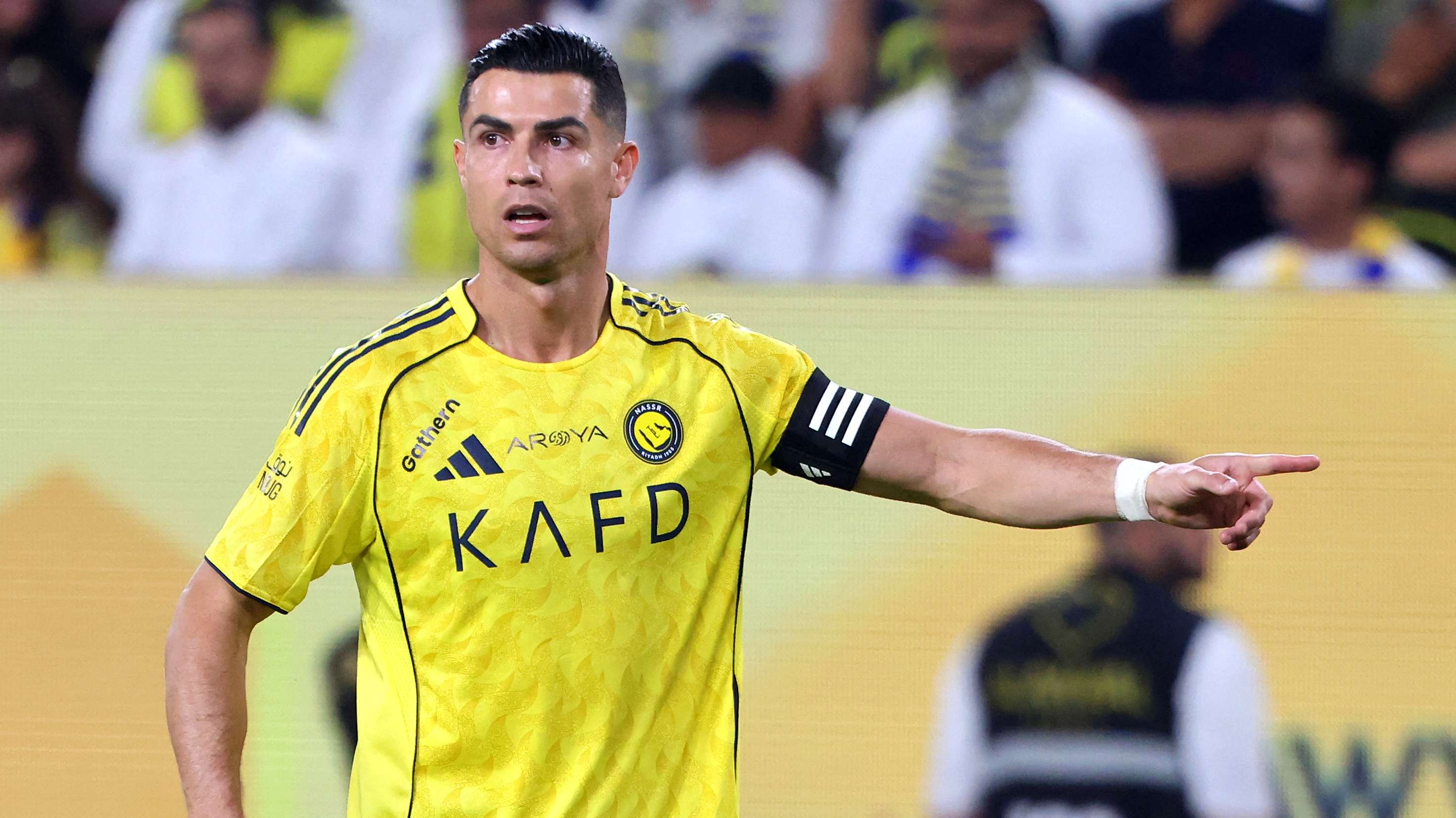 📽️ | Ronaldo responds to Messi chants in Al-Nassr win  