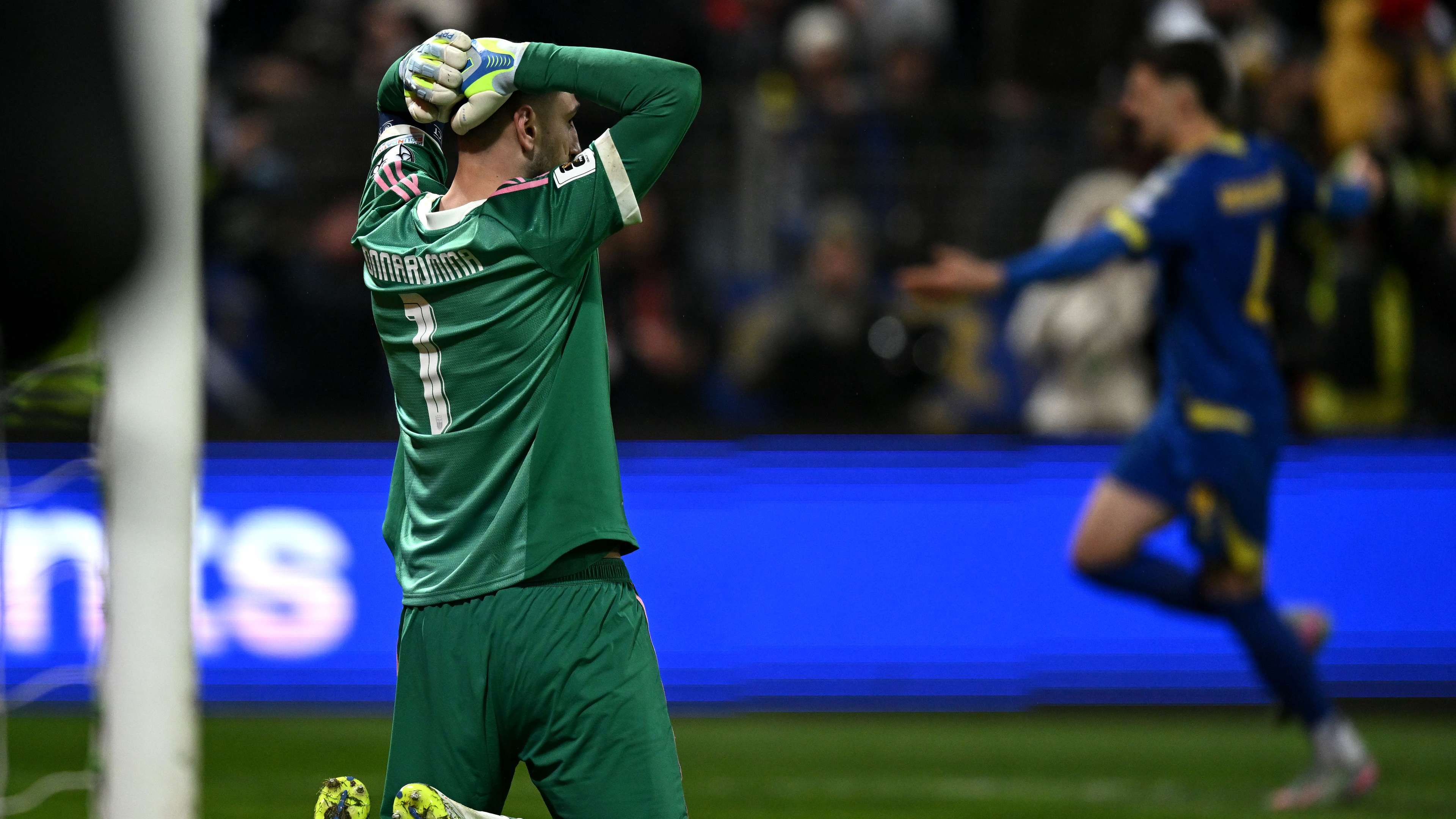 Video: "The moment that made history"... Donnarumma loses his composure and a Bosnian lad secures his country a World Cup spot  