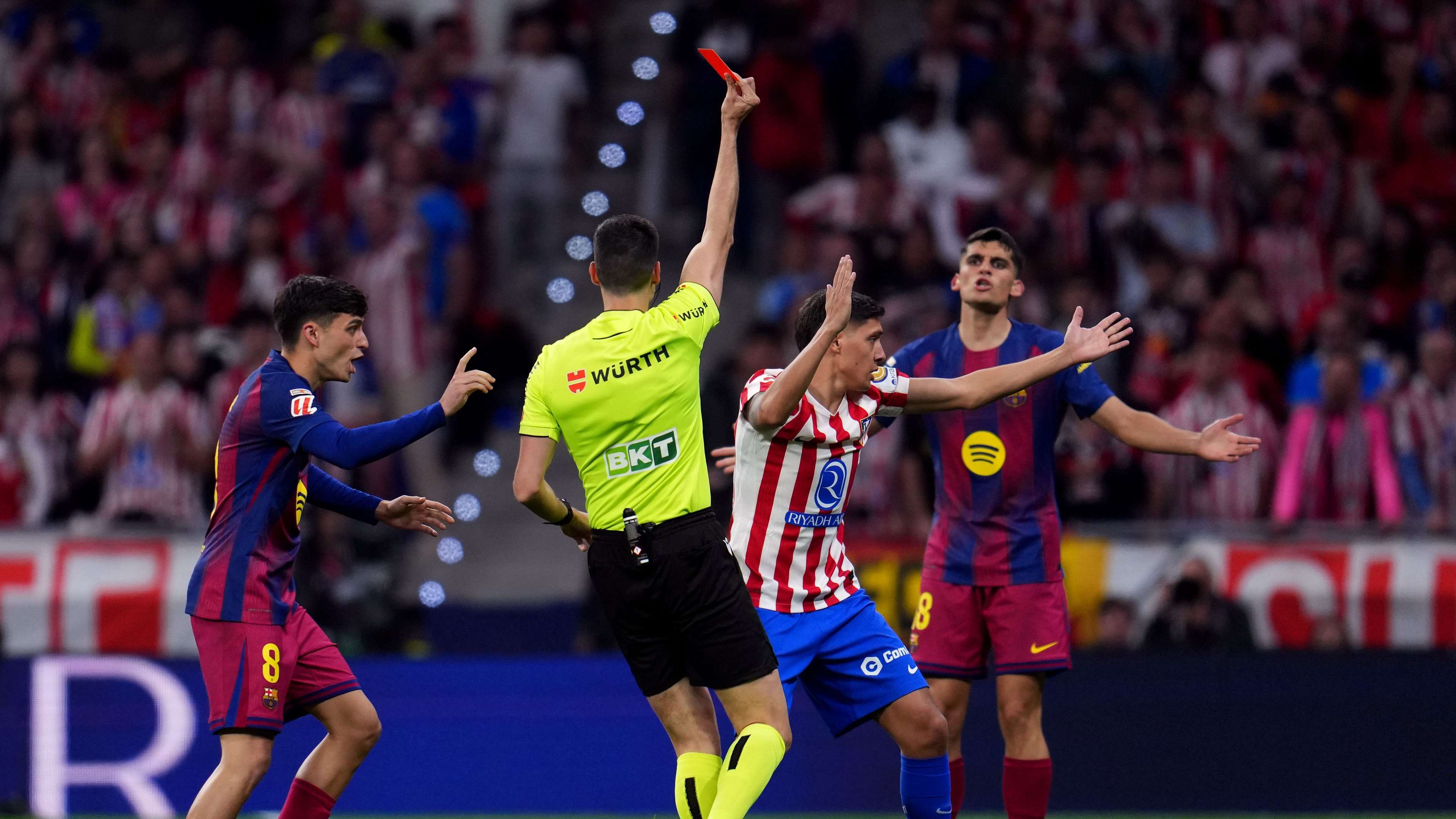 Video: Referees' Committee issues official ruling on the controversy surrounding the Barcelona v Atlético match  