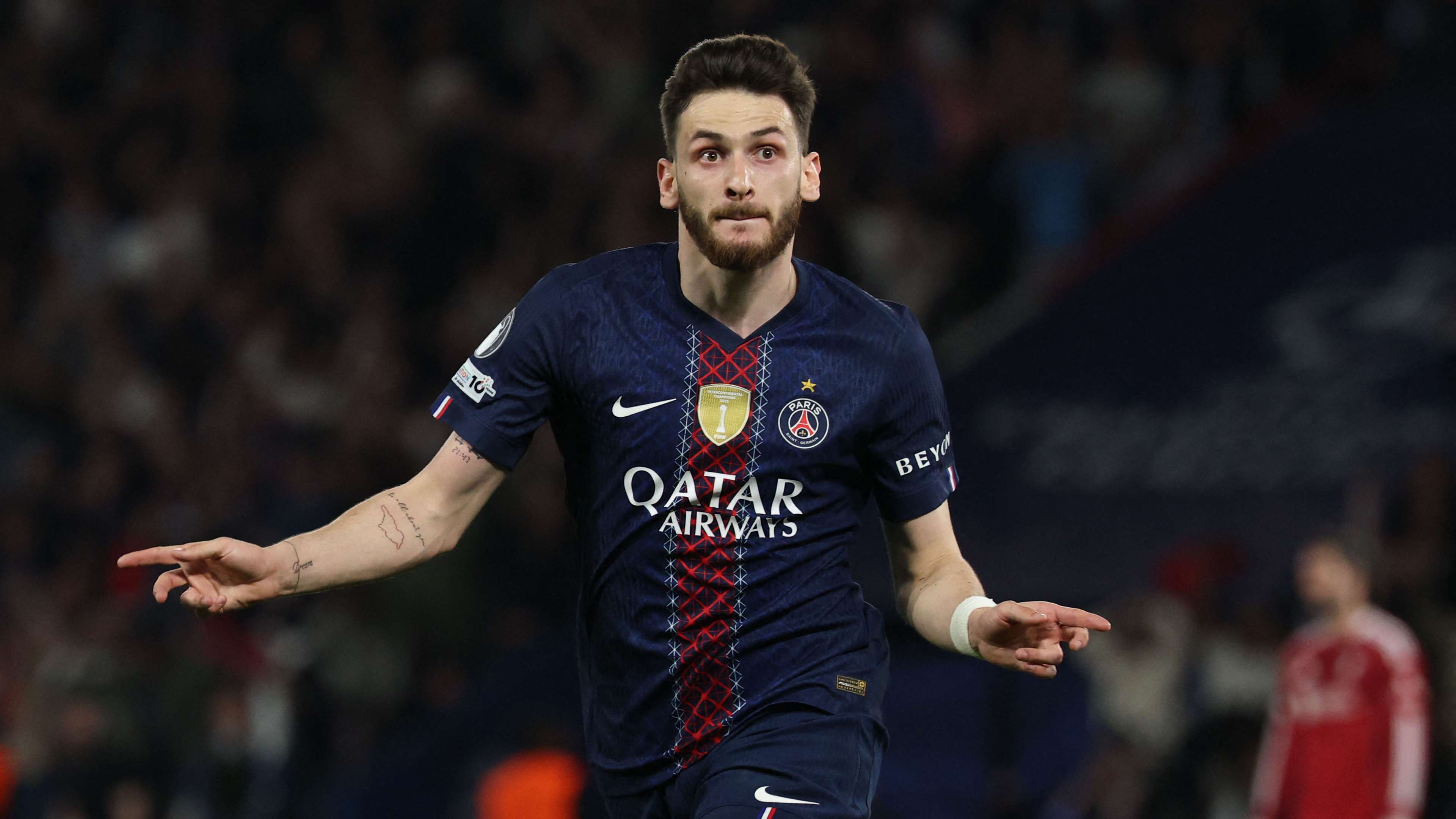 Kvaratskhelia's father reveals PSG star's transfer stance amid Arsenal interest  
