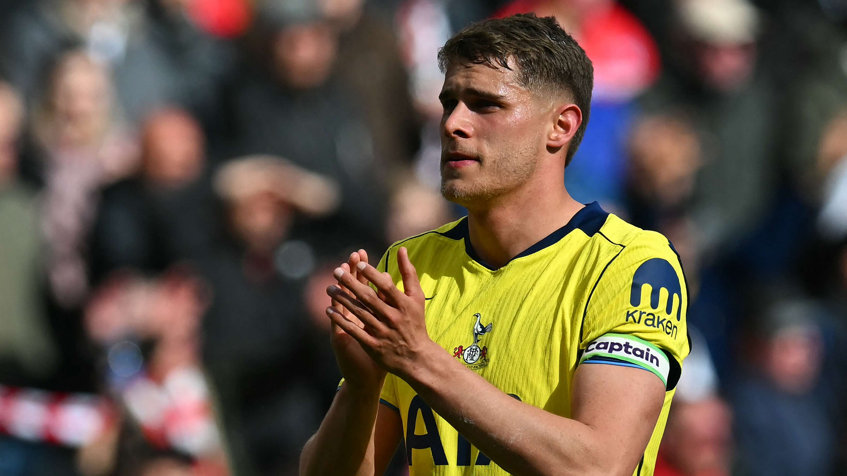 Van de Ven worried about De Zerbi as Spurs edge closer to relegation  
