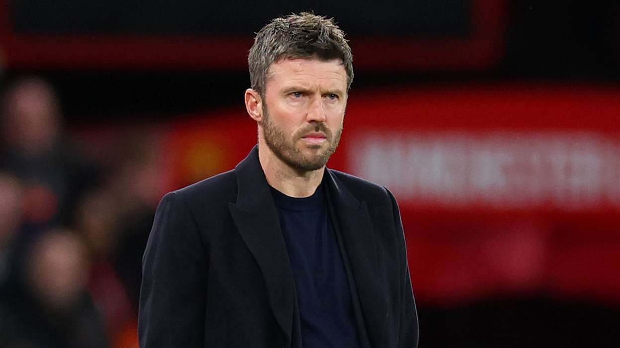 Carrick told to use Ferguson’s 'ruling through fear' tactics at Man Utd  