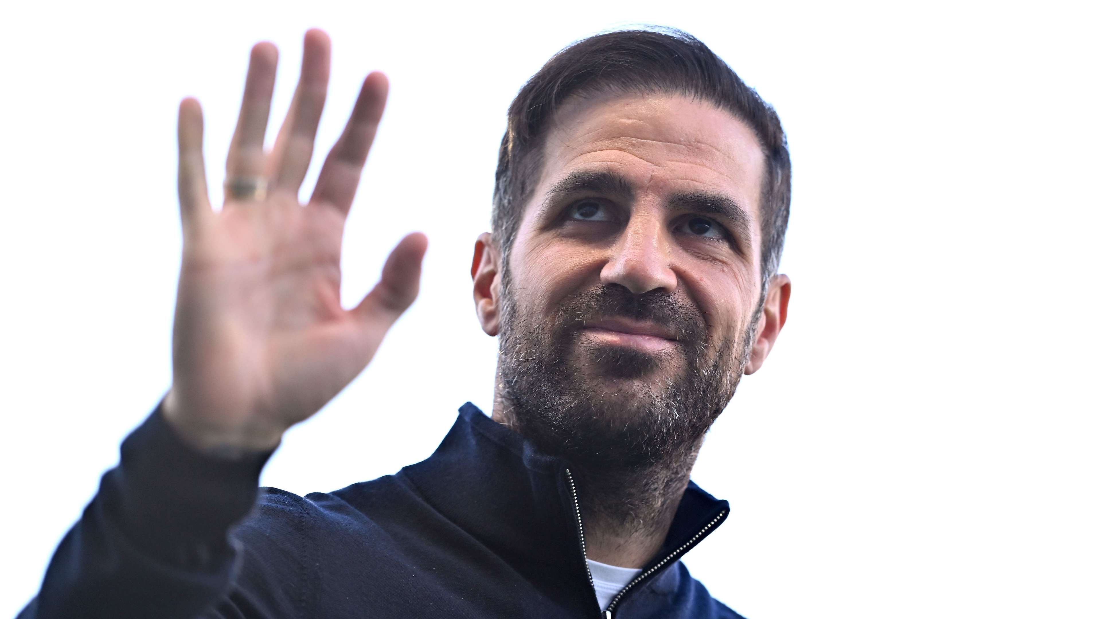 Chelsea urged to snub Fabregas & hire 'harsh' La Liga coach  