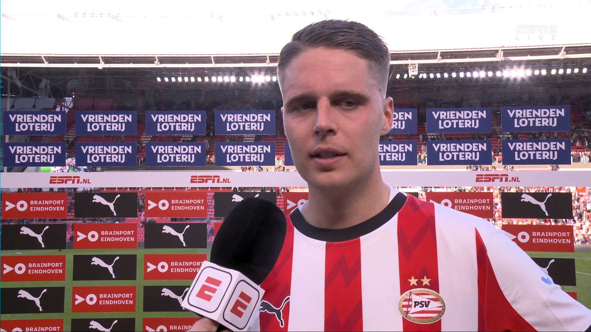 Veerman is deeply affected by the serious-looking injury sustained by his close friend Schouten  