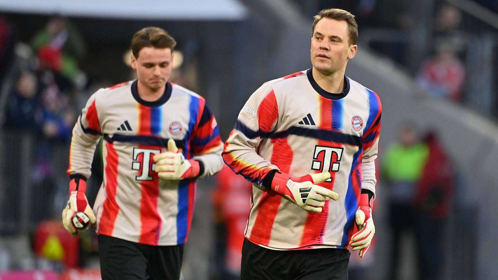 If Neuer stays, Urbig is set for significantly more game time  