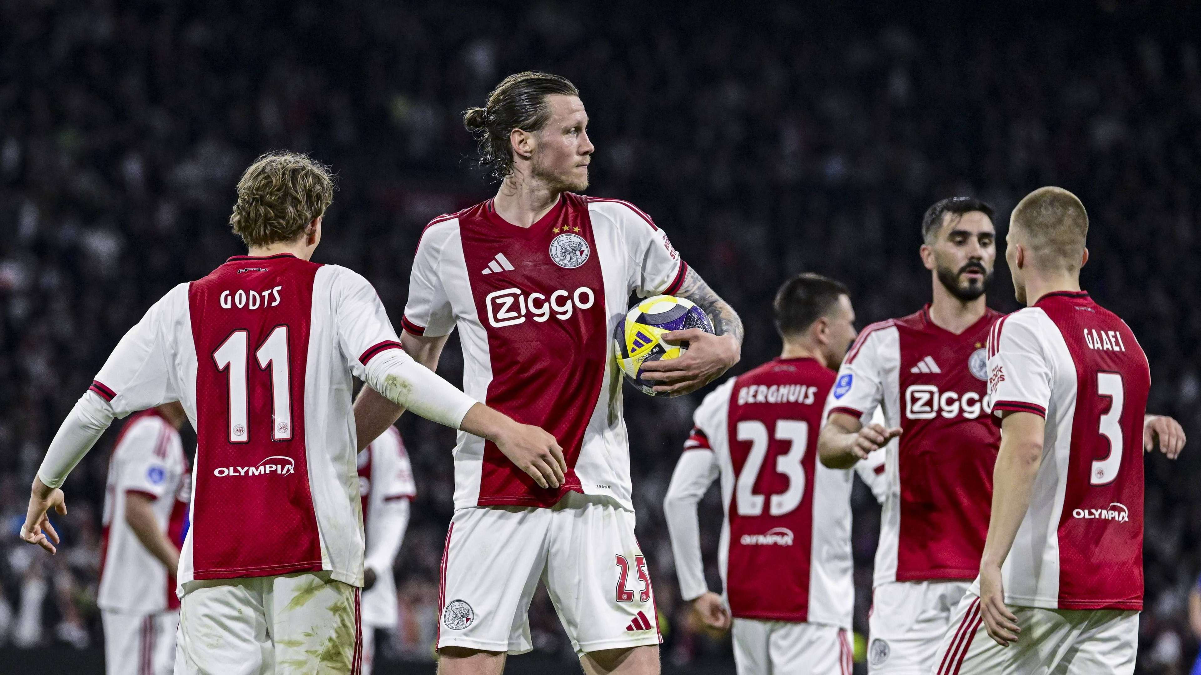 'If I were Ajax’s manager, I wouldn’t pick him for the first three weeks'  