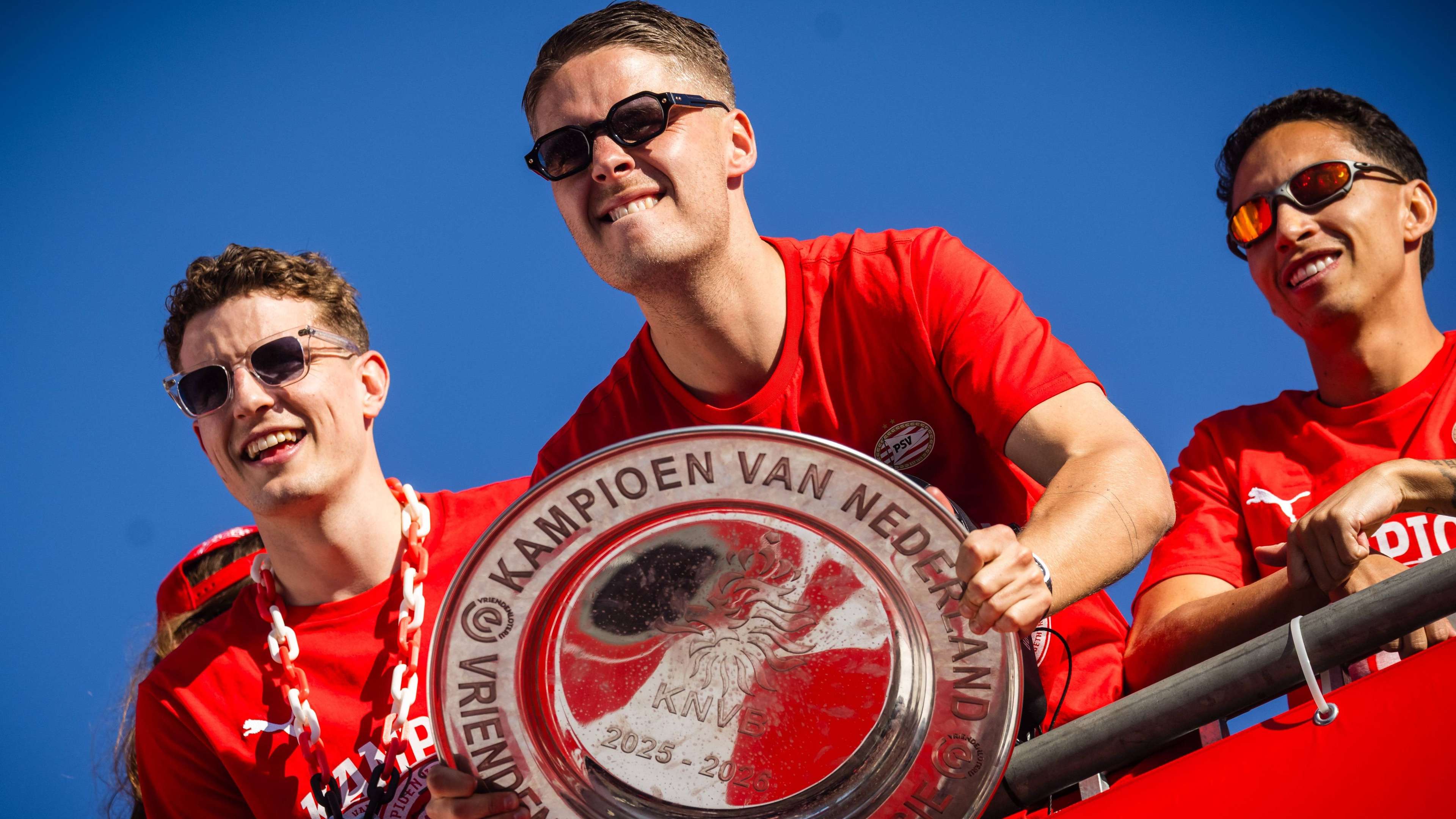 PSV has dispatched a highly unusual ‘bonus’ to FC Volendam as a mark of appreciation for the 1–1 draw the latter secured against Feyenoord. The gesture underlines the intricate web  